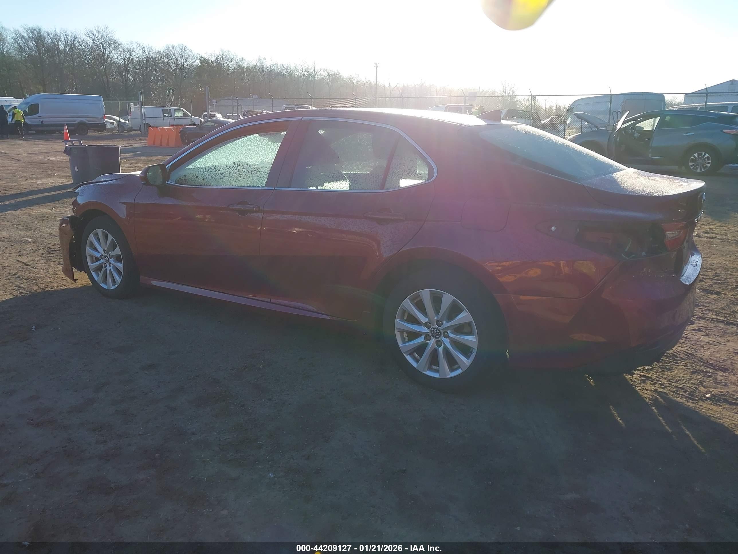 TOYOTA CAMRY image 3