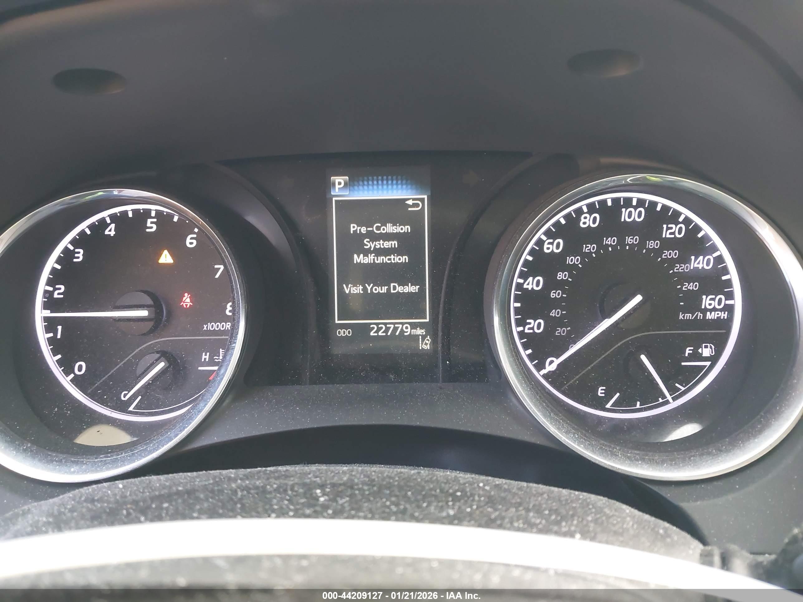 TOYOTA CAMRY image 7