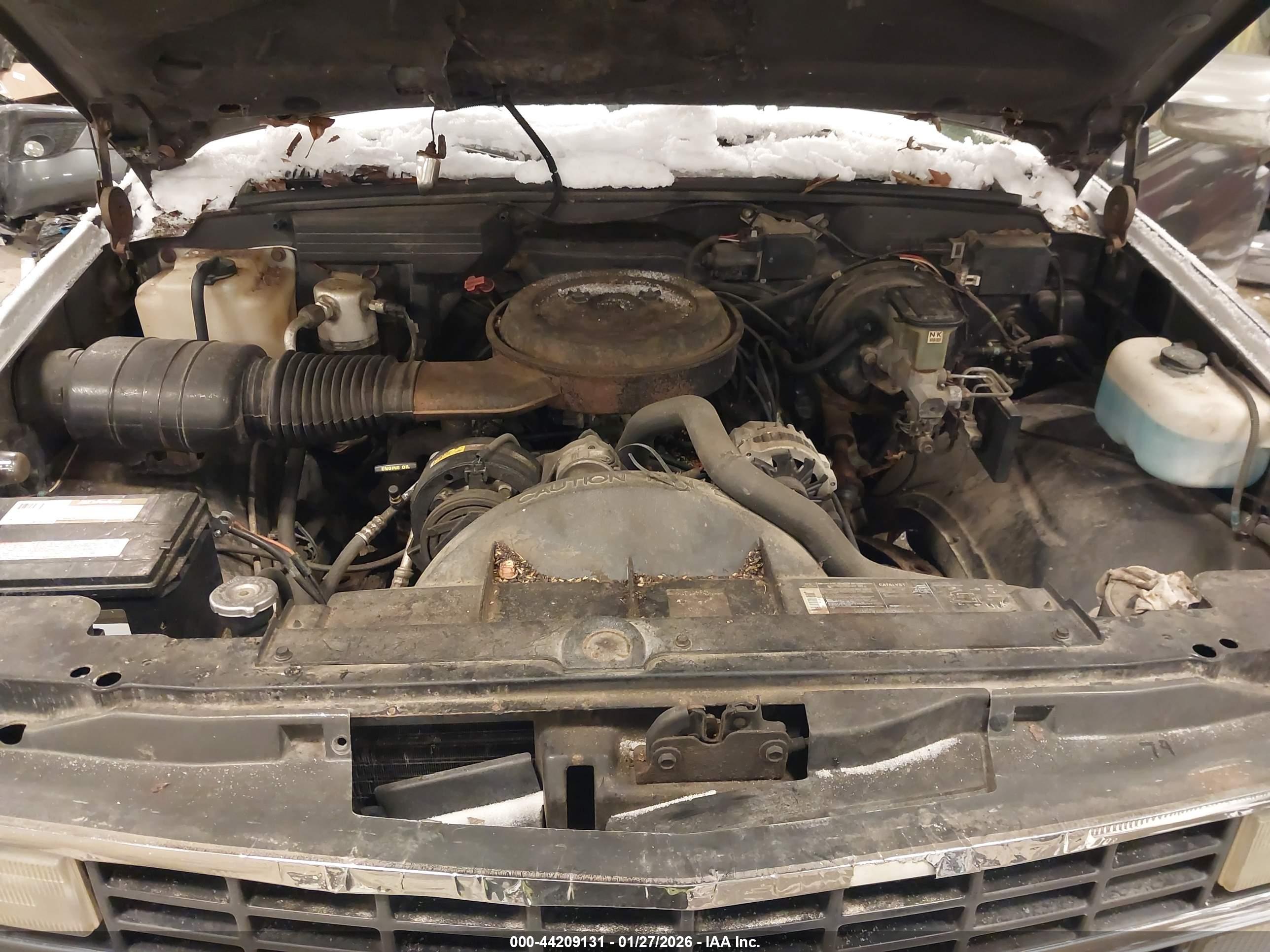 CHEVROLET GMT-400 image 10