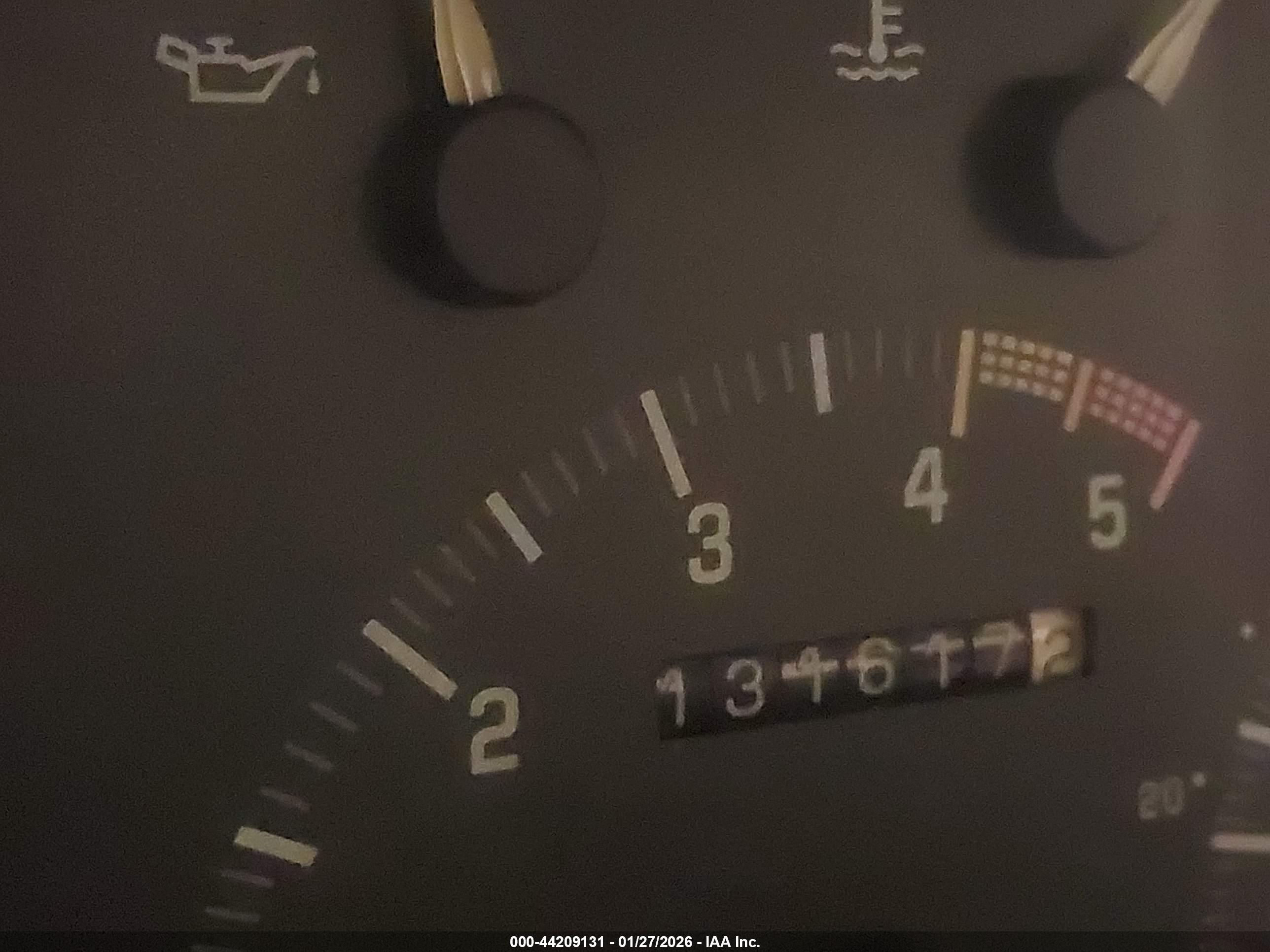 CHEVROLET GMT-400 image 7