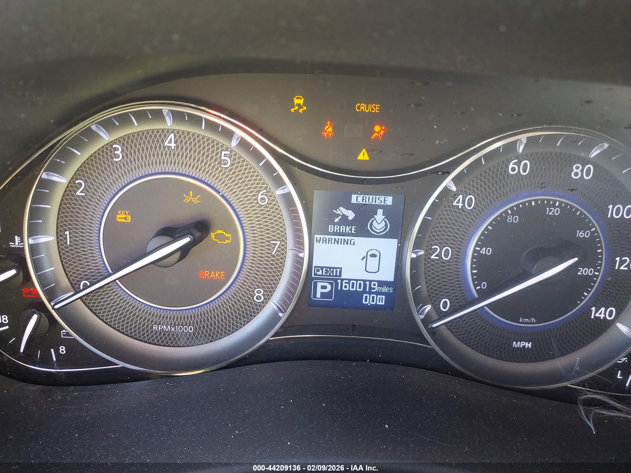 INFINITI QX80 image 7