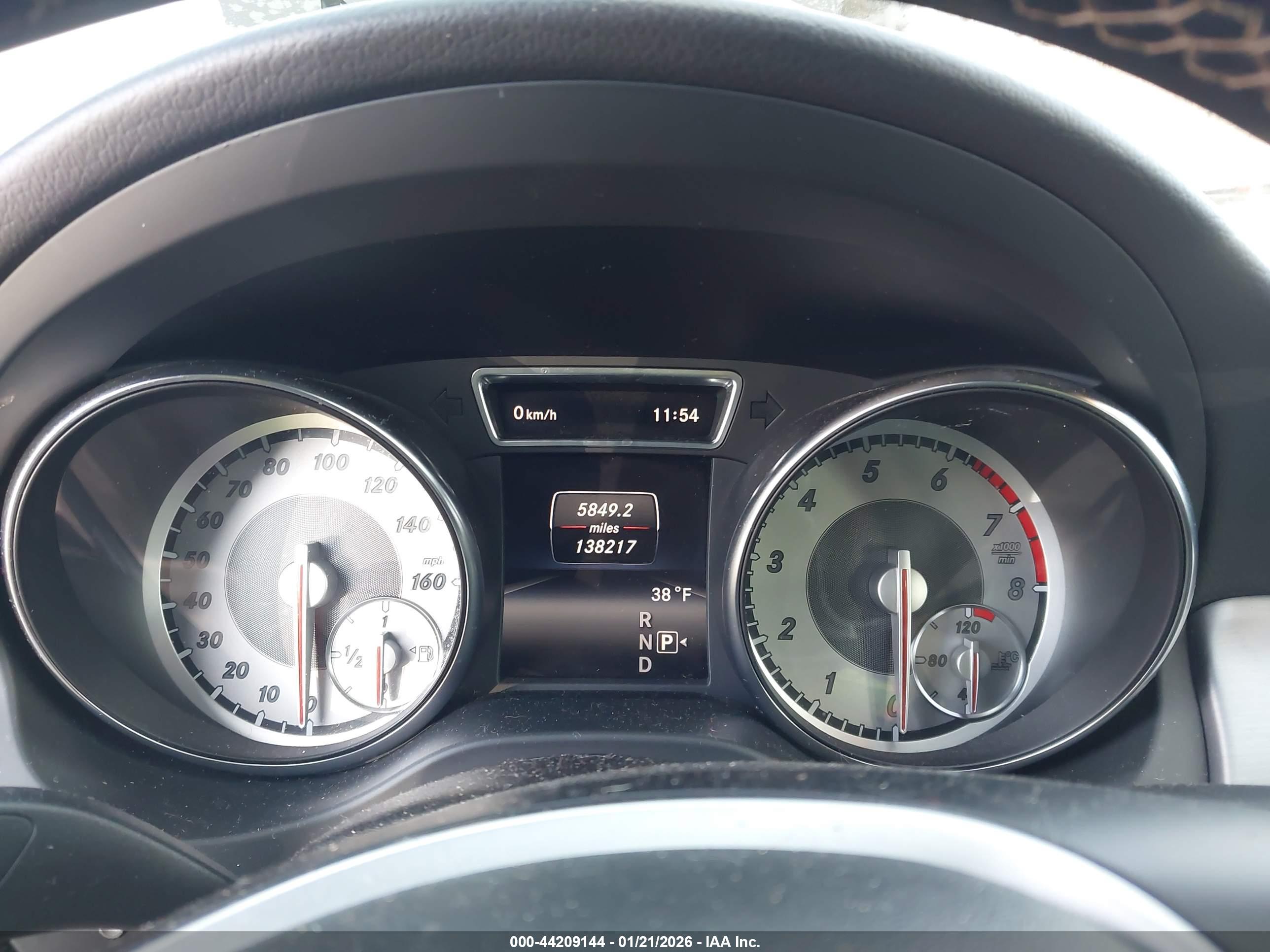 MERCEDES-BENZ CLA image 7