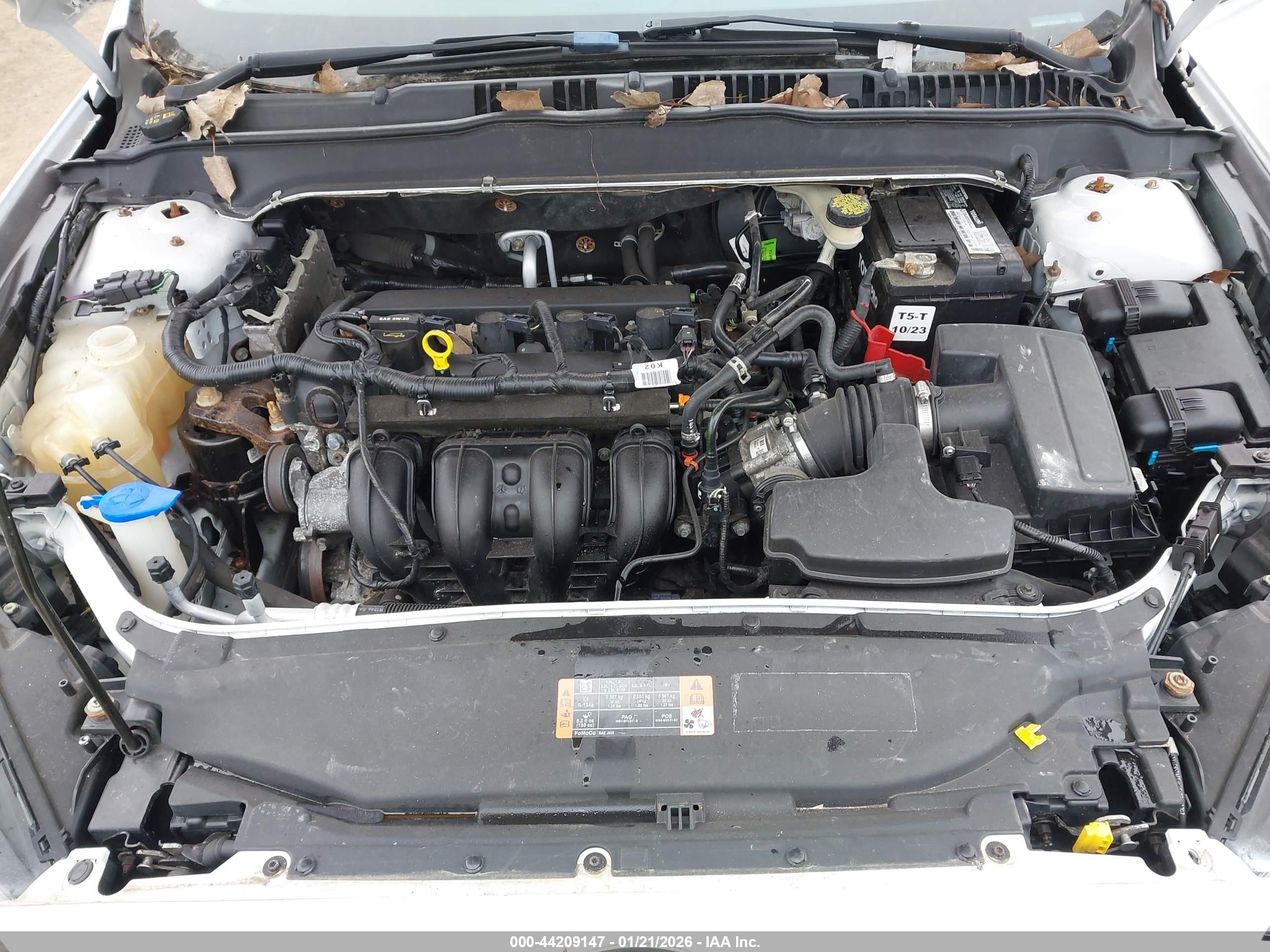 FORD FUSION image 10