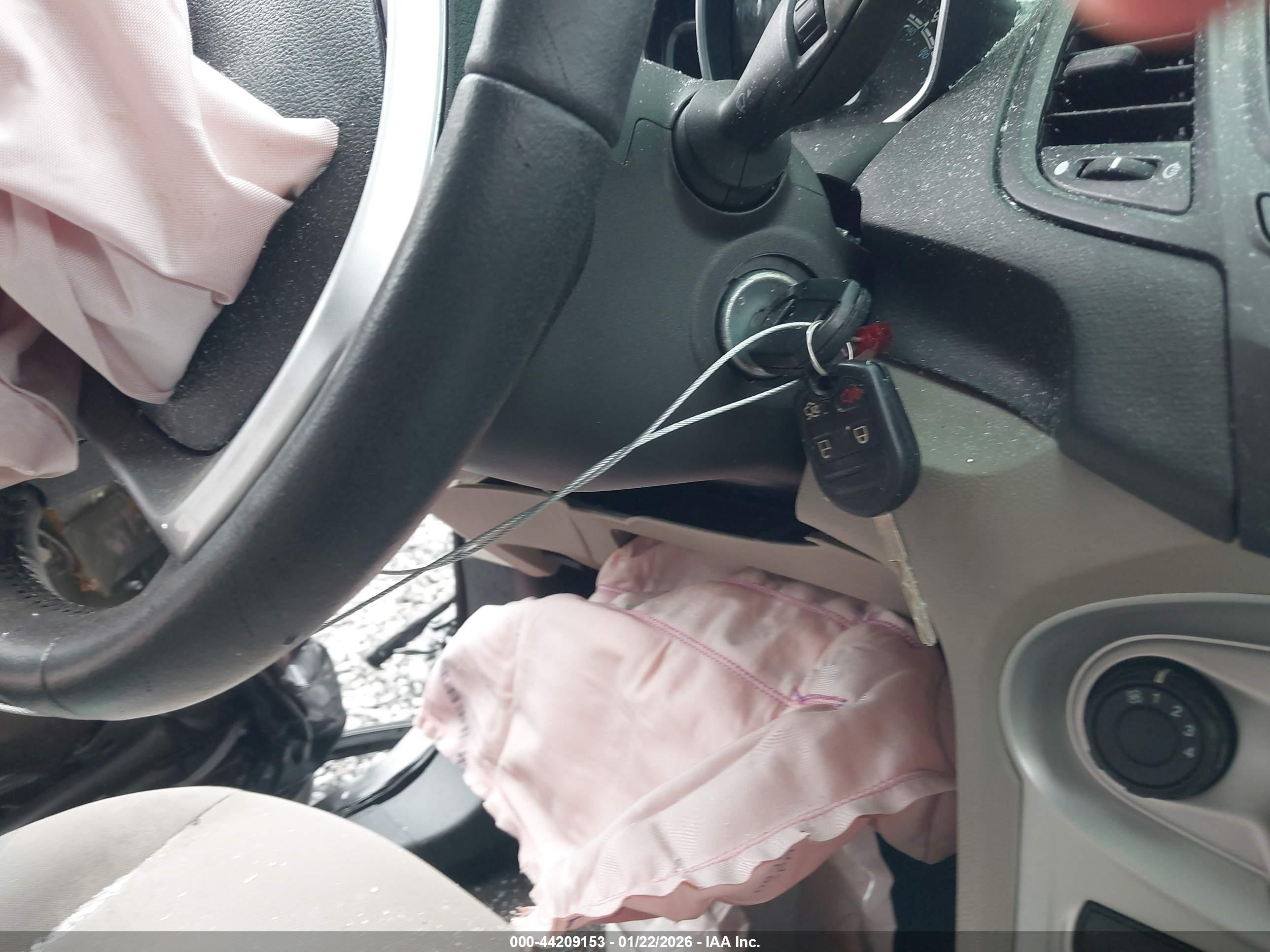 FORD FIESTA image 11
