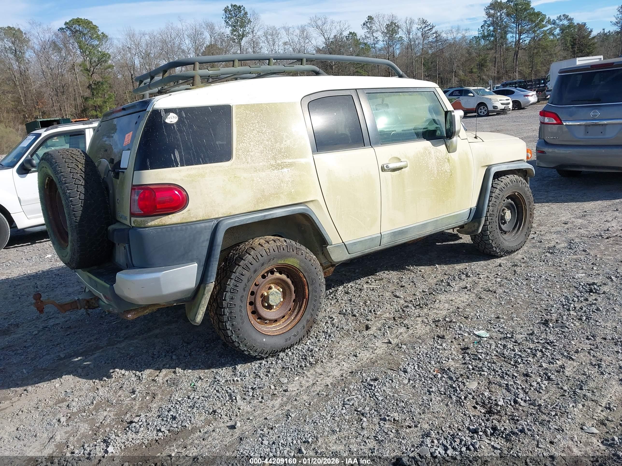TOYOTA FJ image 4