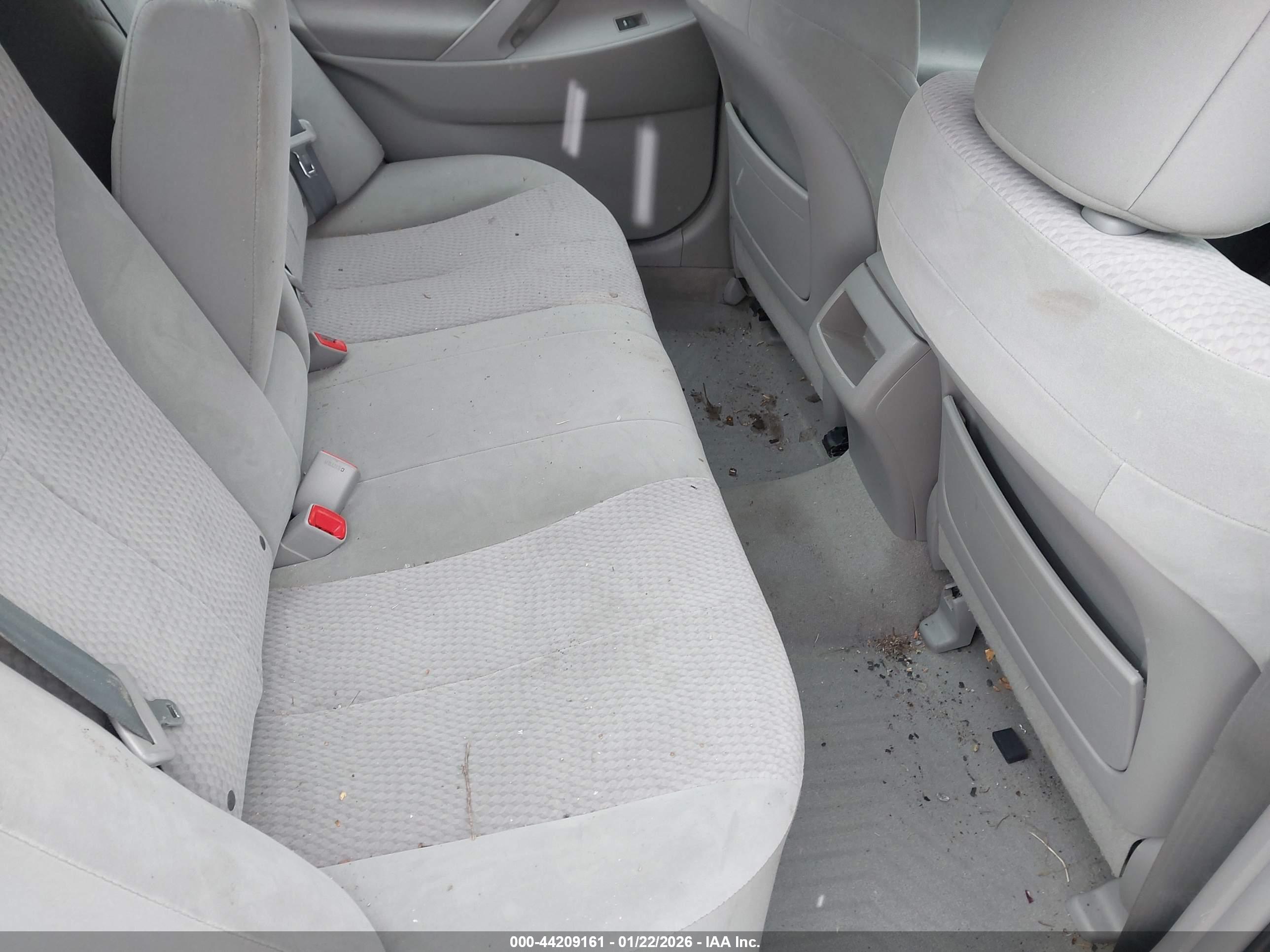 TOYOTA CAMRY image 8