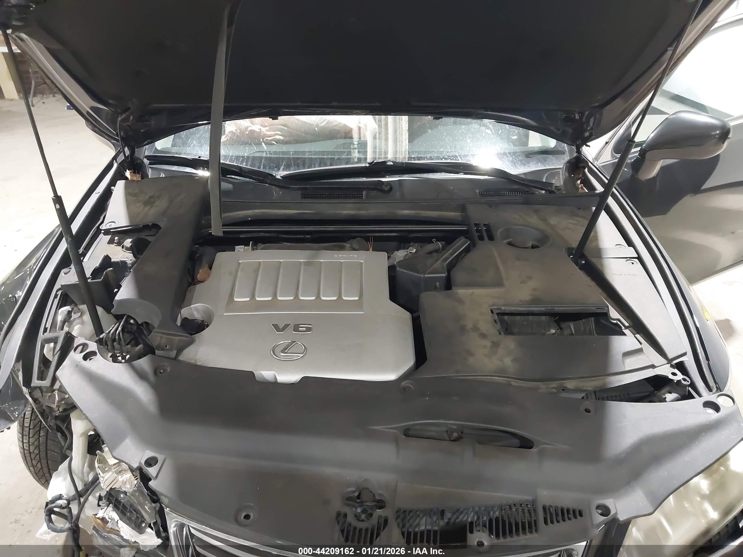 LEXUS ES image 10