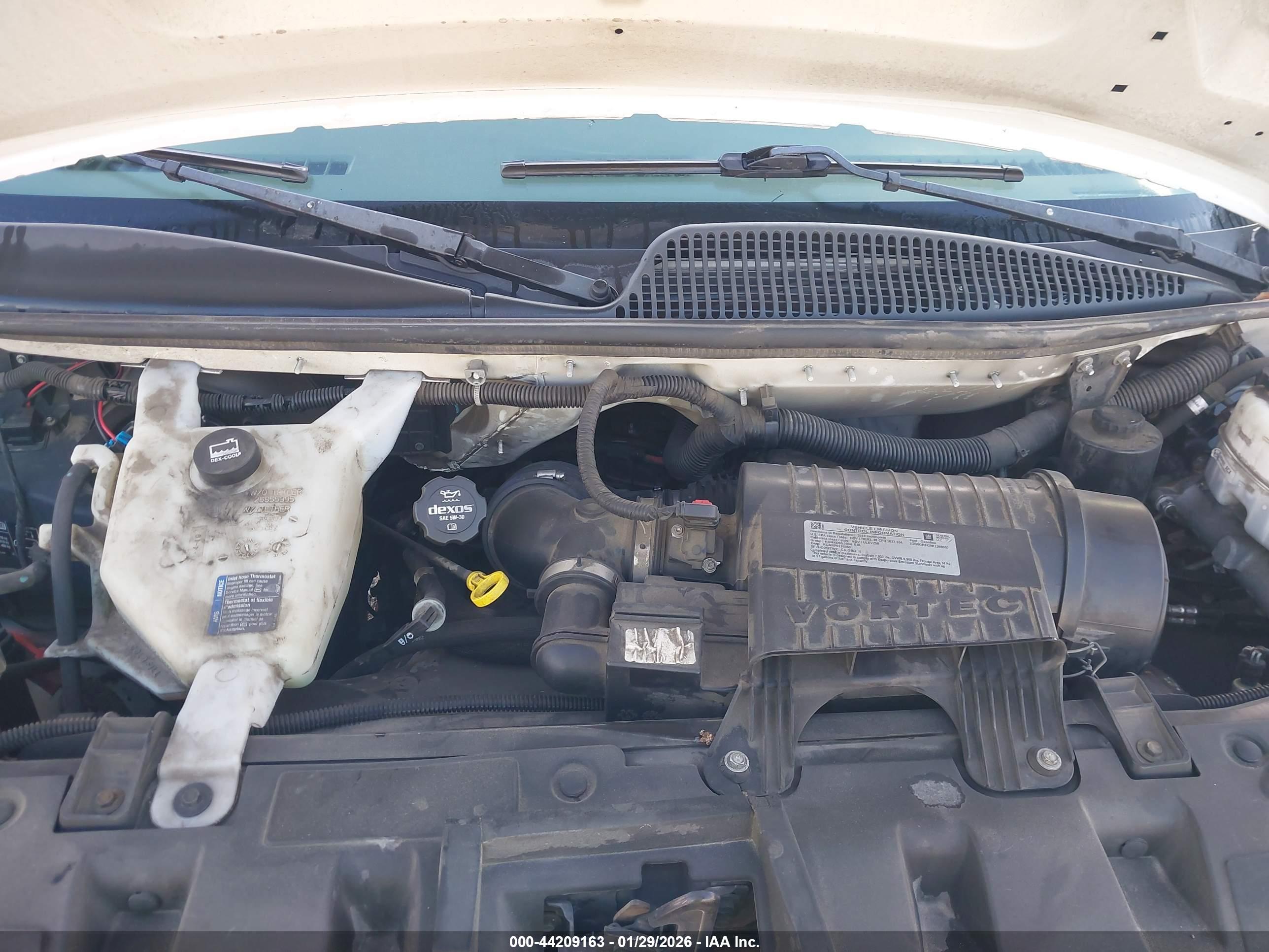 CHEVROLET EXPRESS image 10
