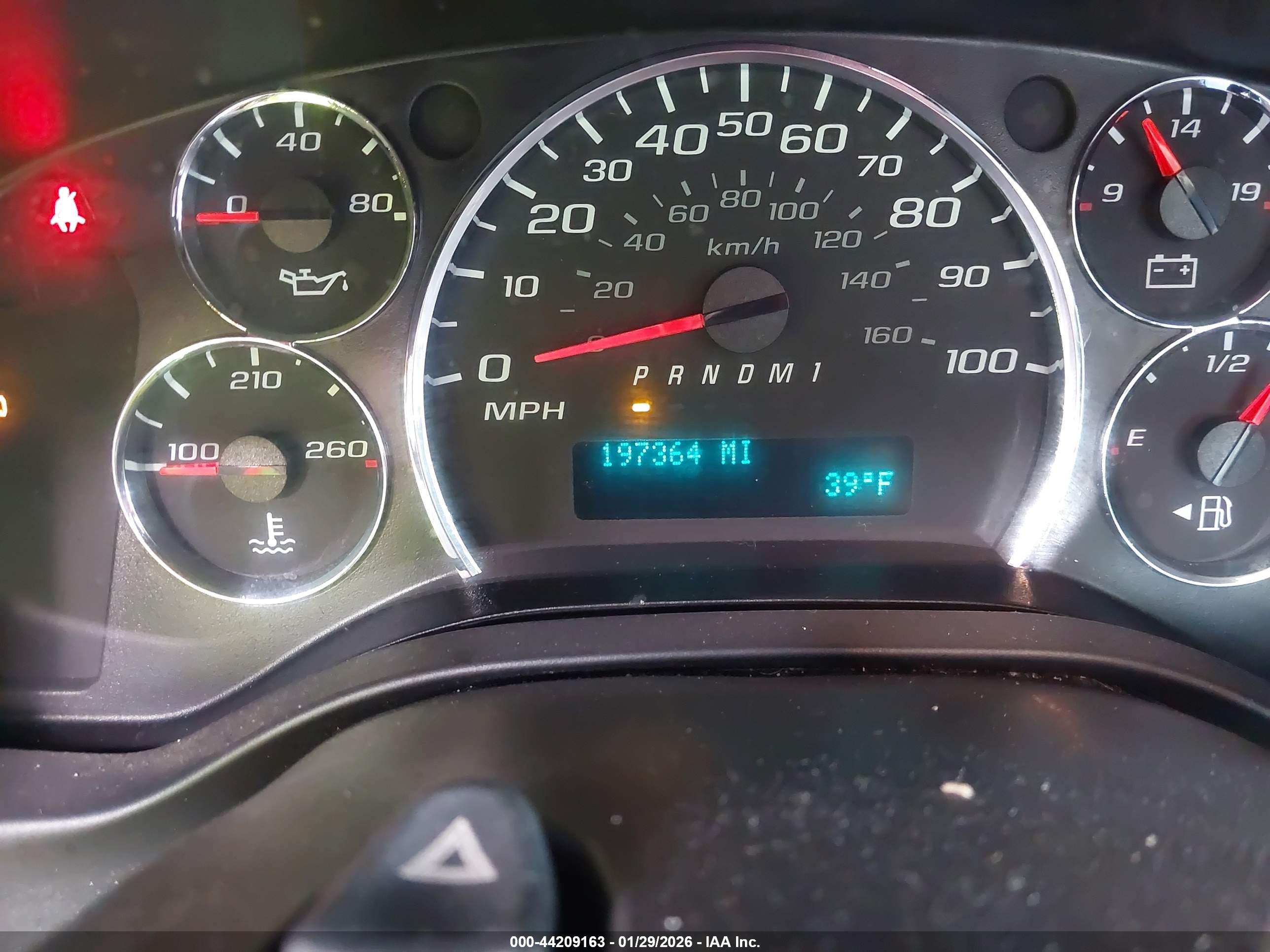 CHEVROLET EXPRESS image 6