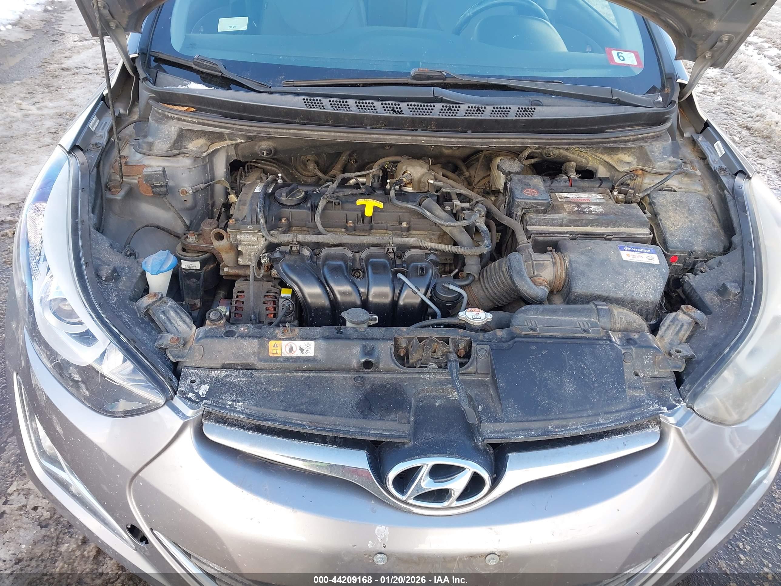 HYUNDAI ELANTRA image 10