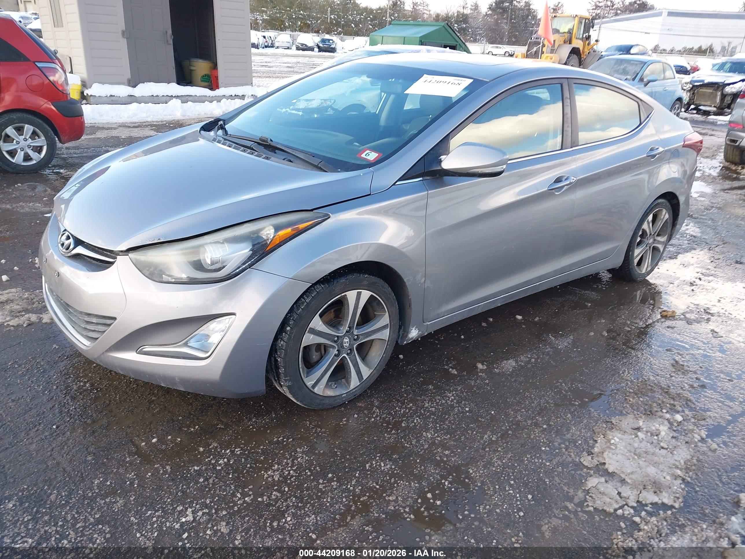 HYUNDAI ELANTRA image 2