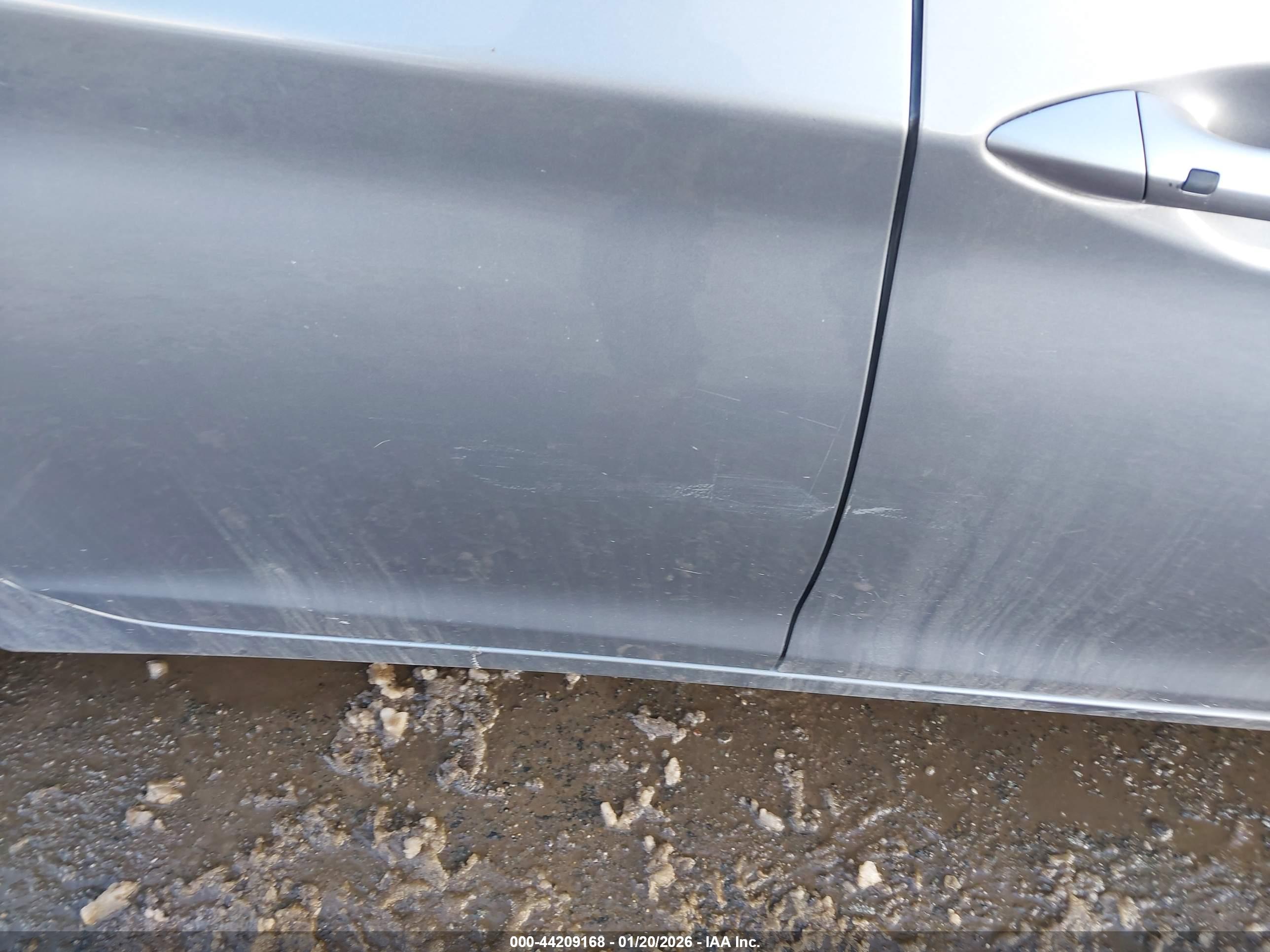 HYUNDAI ELANTRA image 6