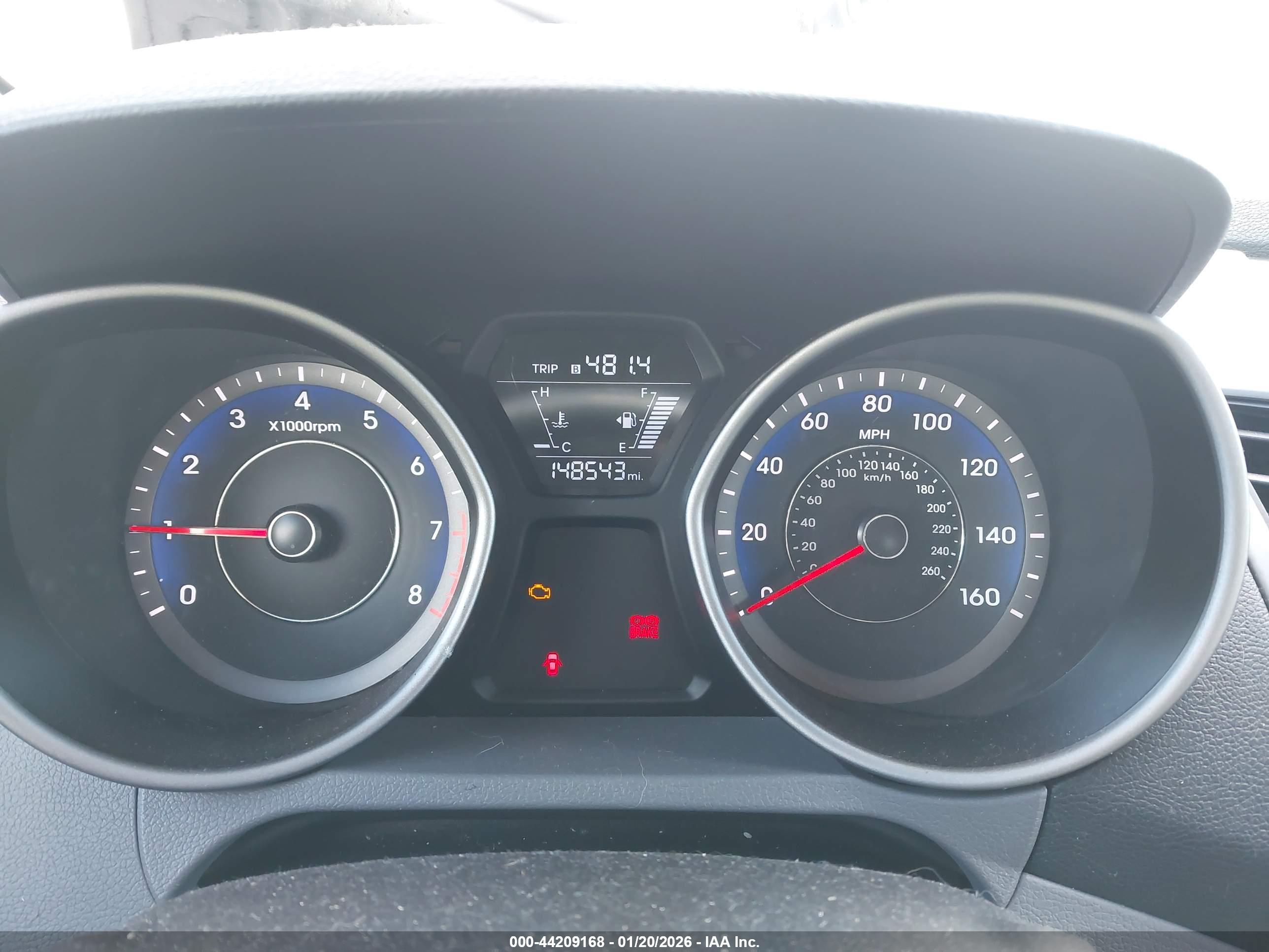 HYUNDAI ELANTRA image 7