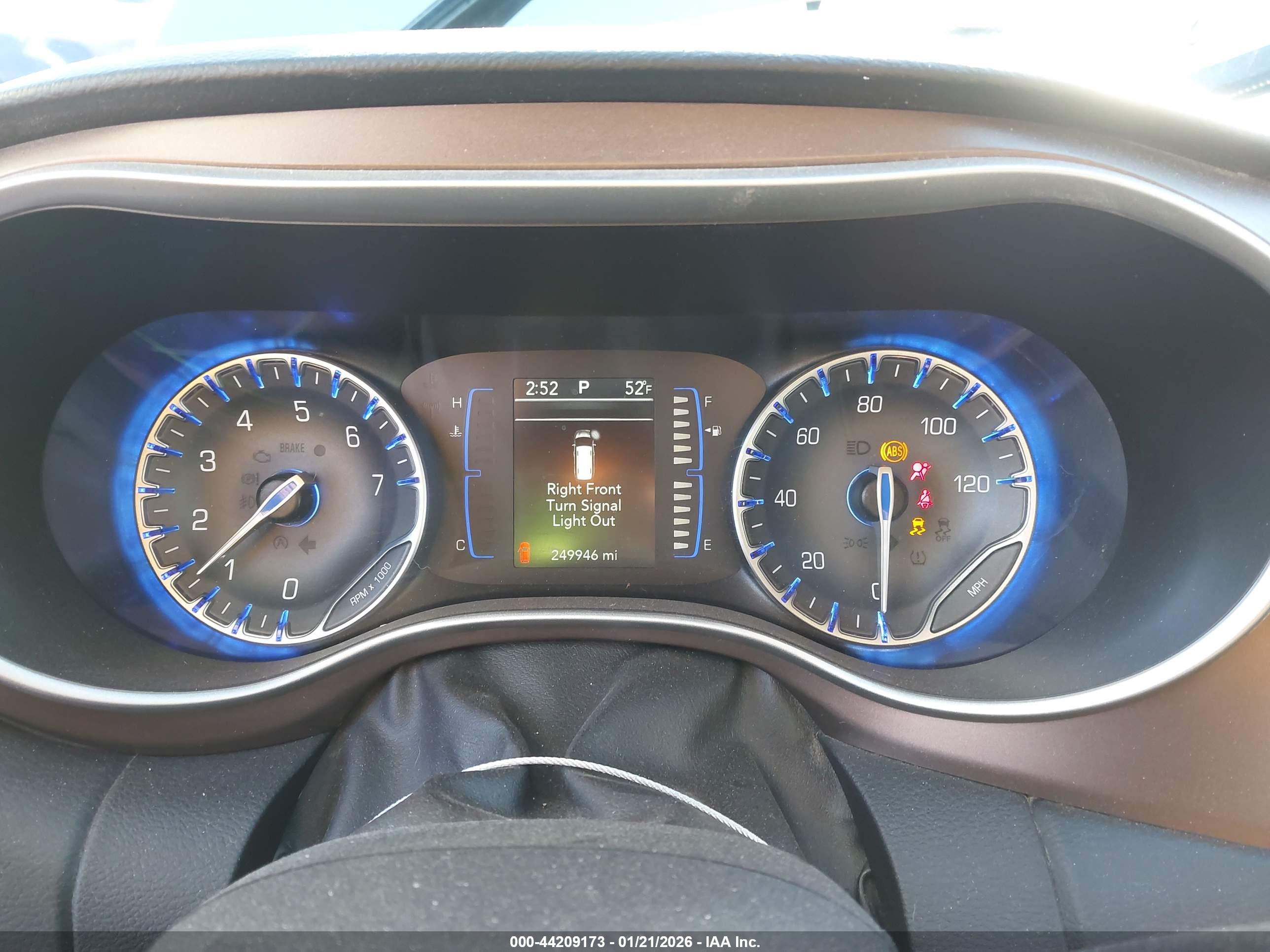 CHRYSLER PACIFICA image 7