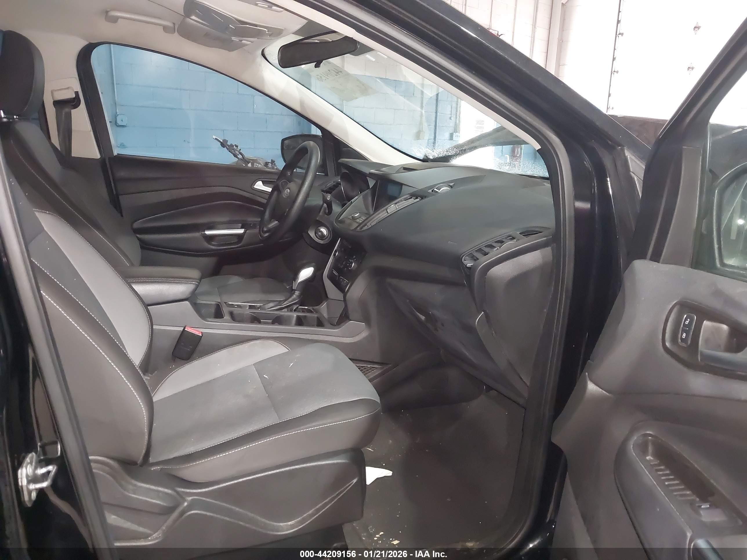 FORD ESCAPE image 5
