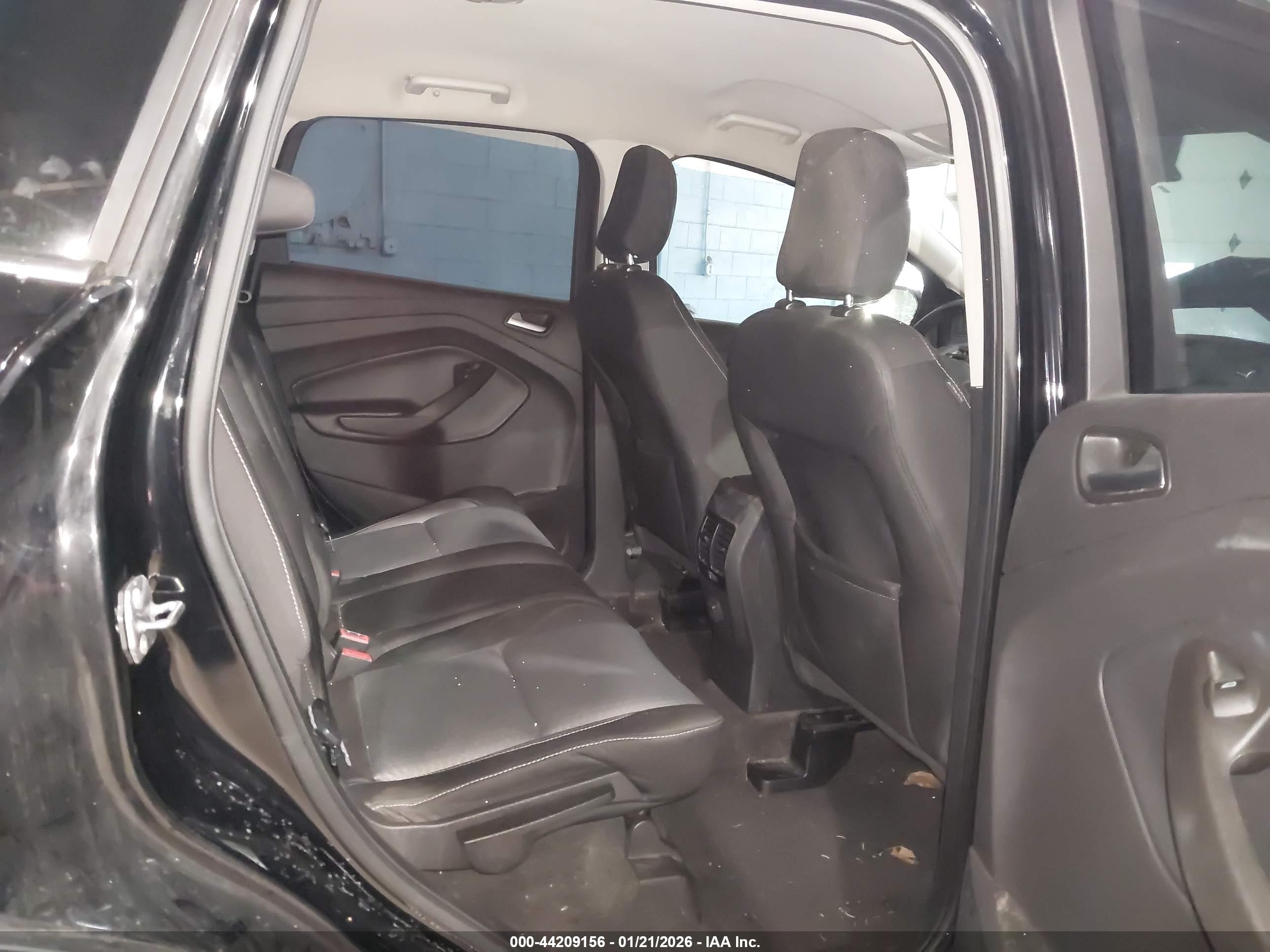 FORD ESCAPE image 8