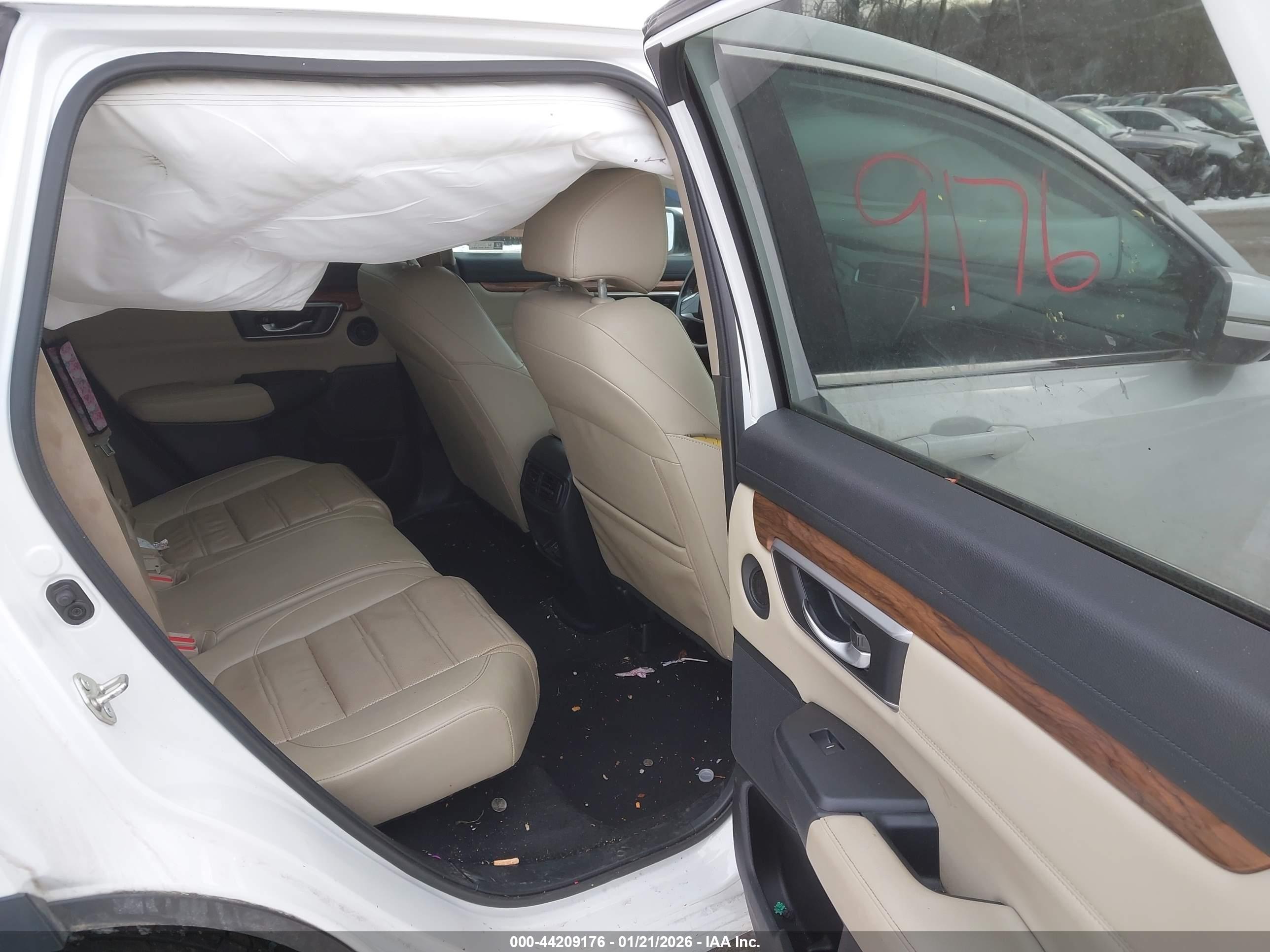 HONDA CR-V image 8