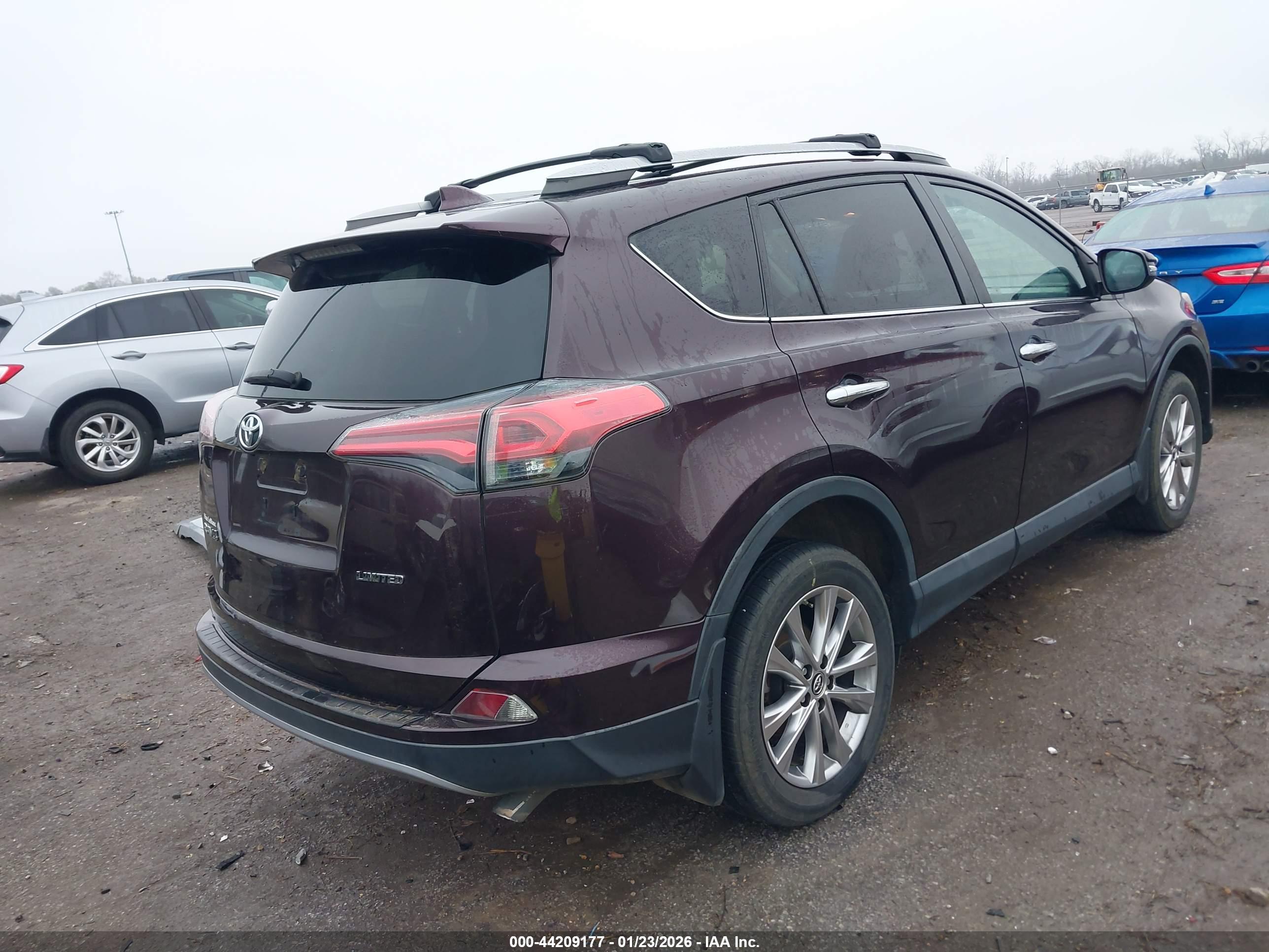 TOYOTA RAV4 image 4