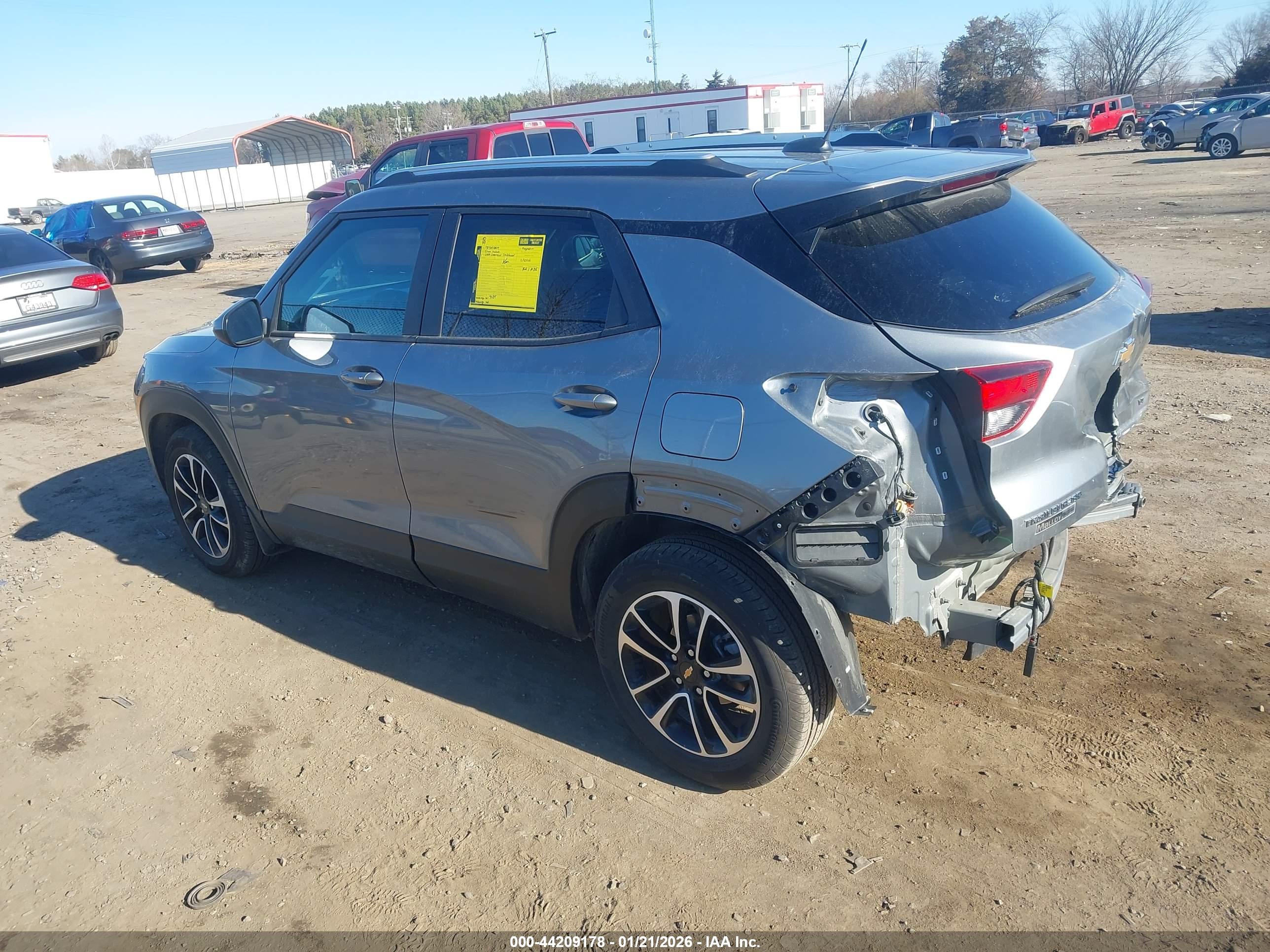 CHEVROLET TRAILBLAZER image 3