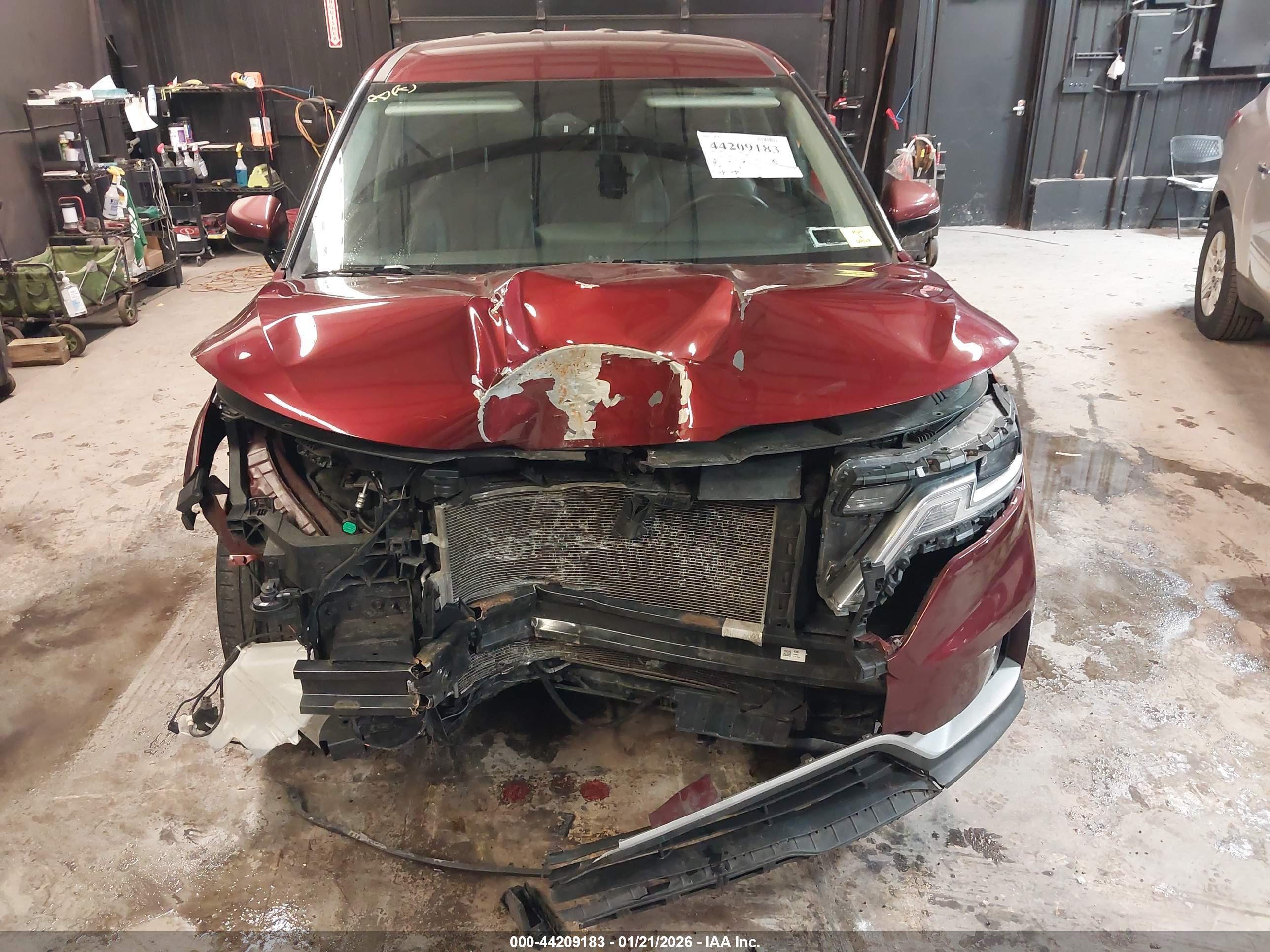 KIA CARNIVAL image 6