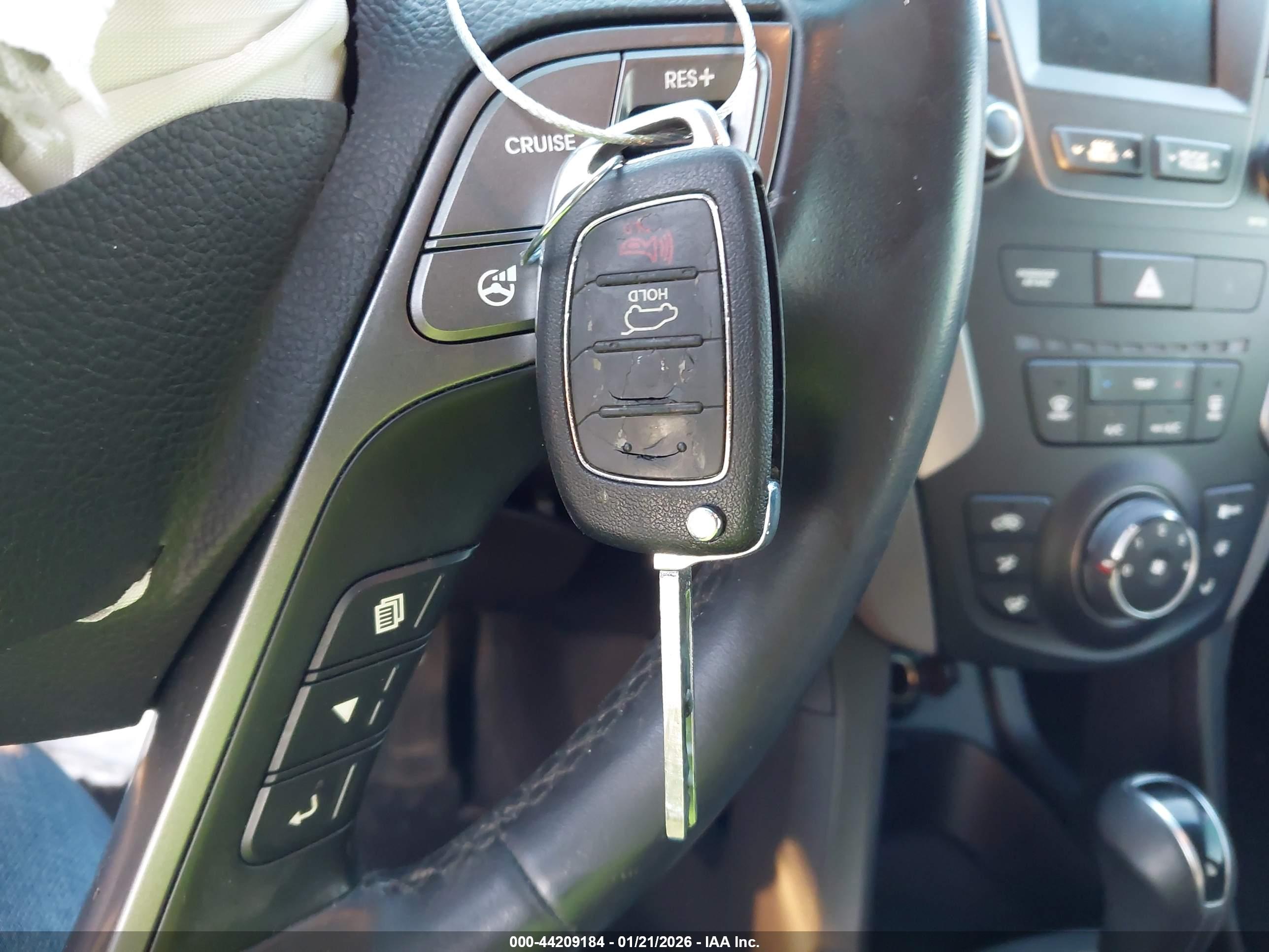 HYUNDAI SANTA image 11