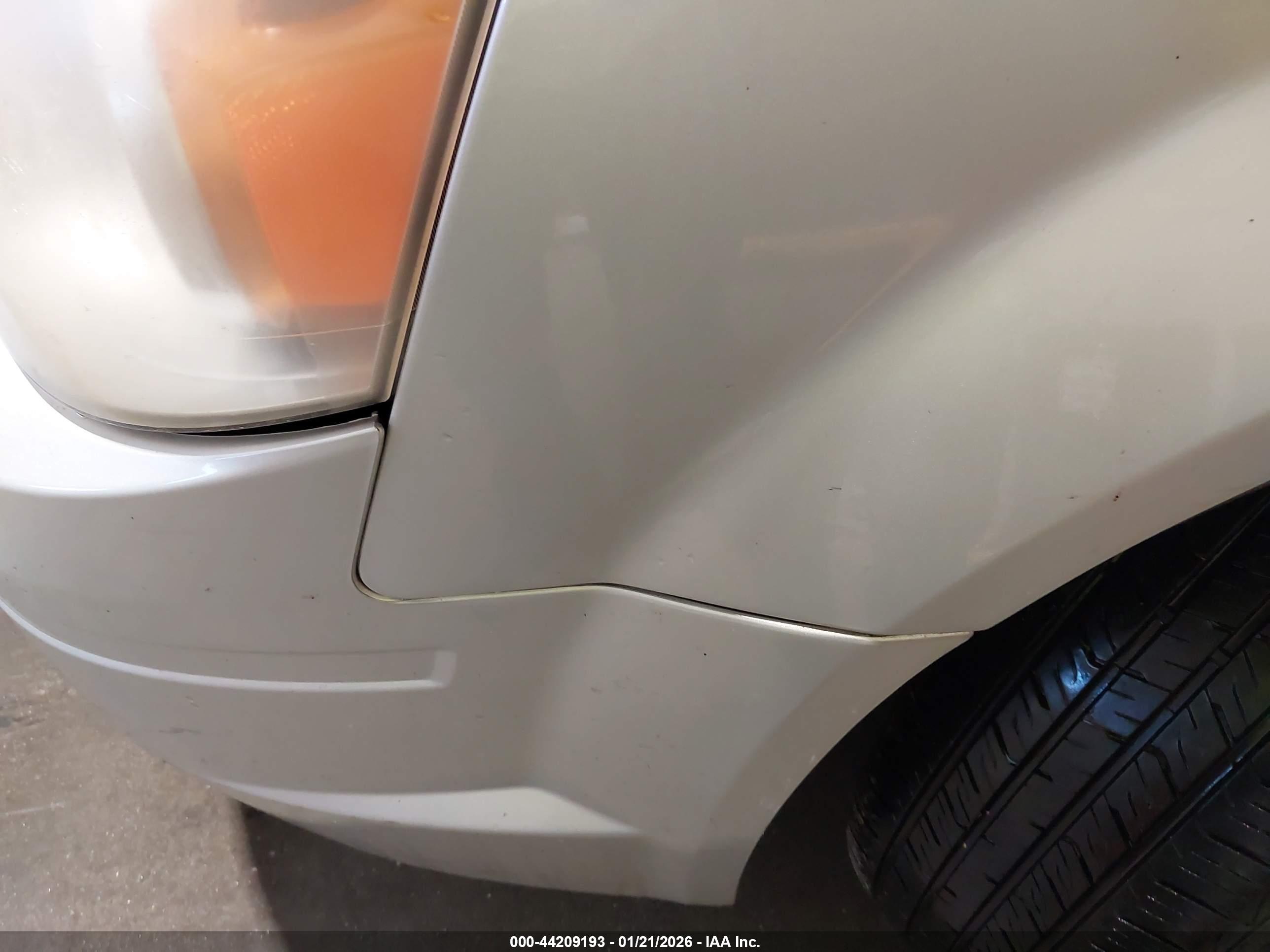CHRYSLER TOWN image 6