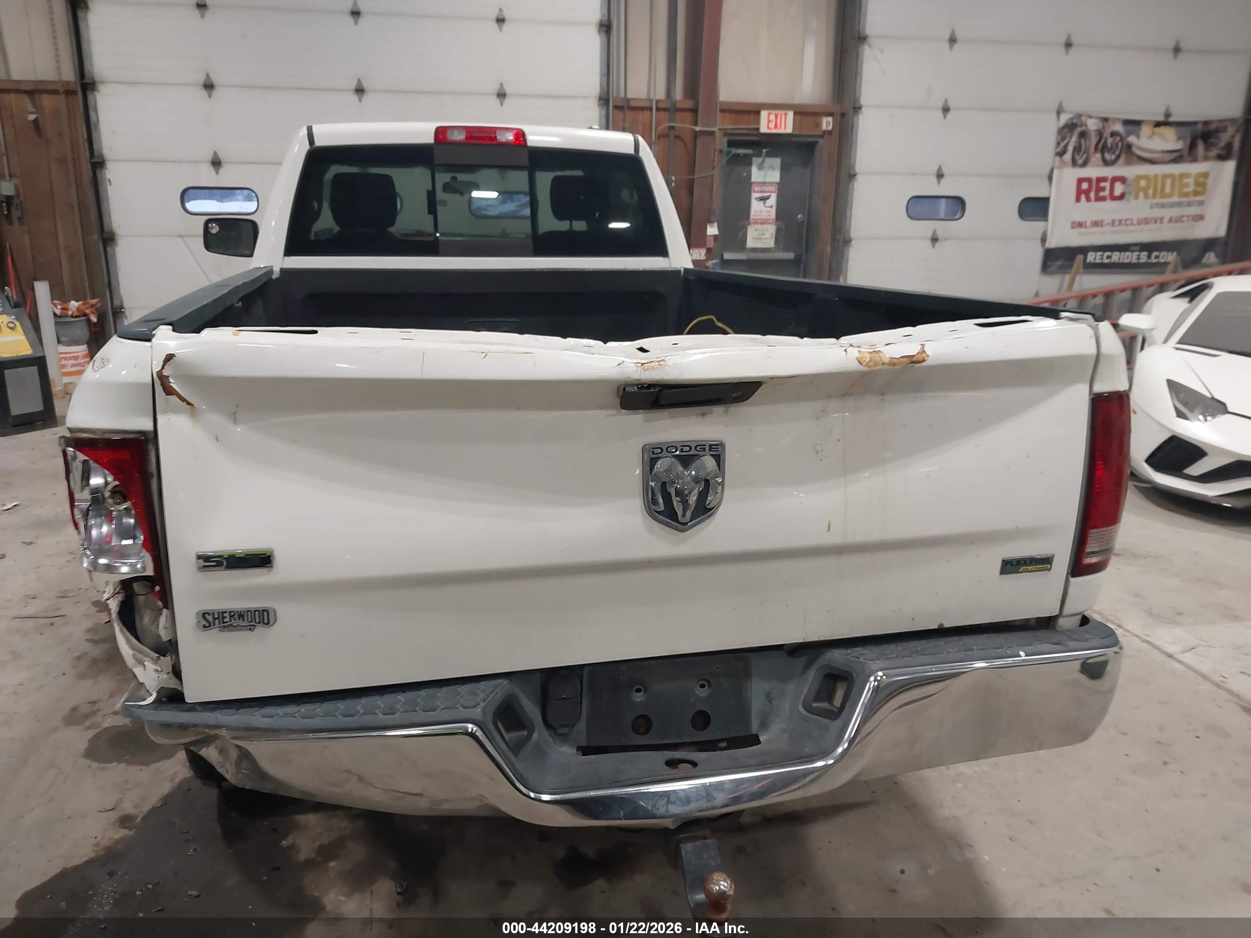DODGE RAM image 6