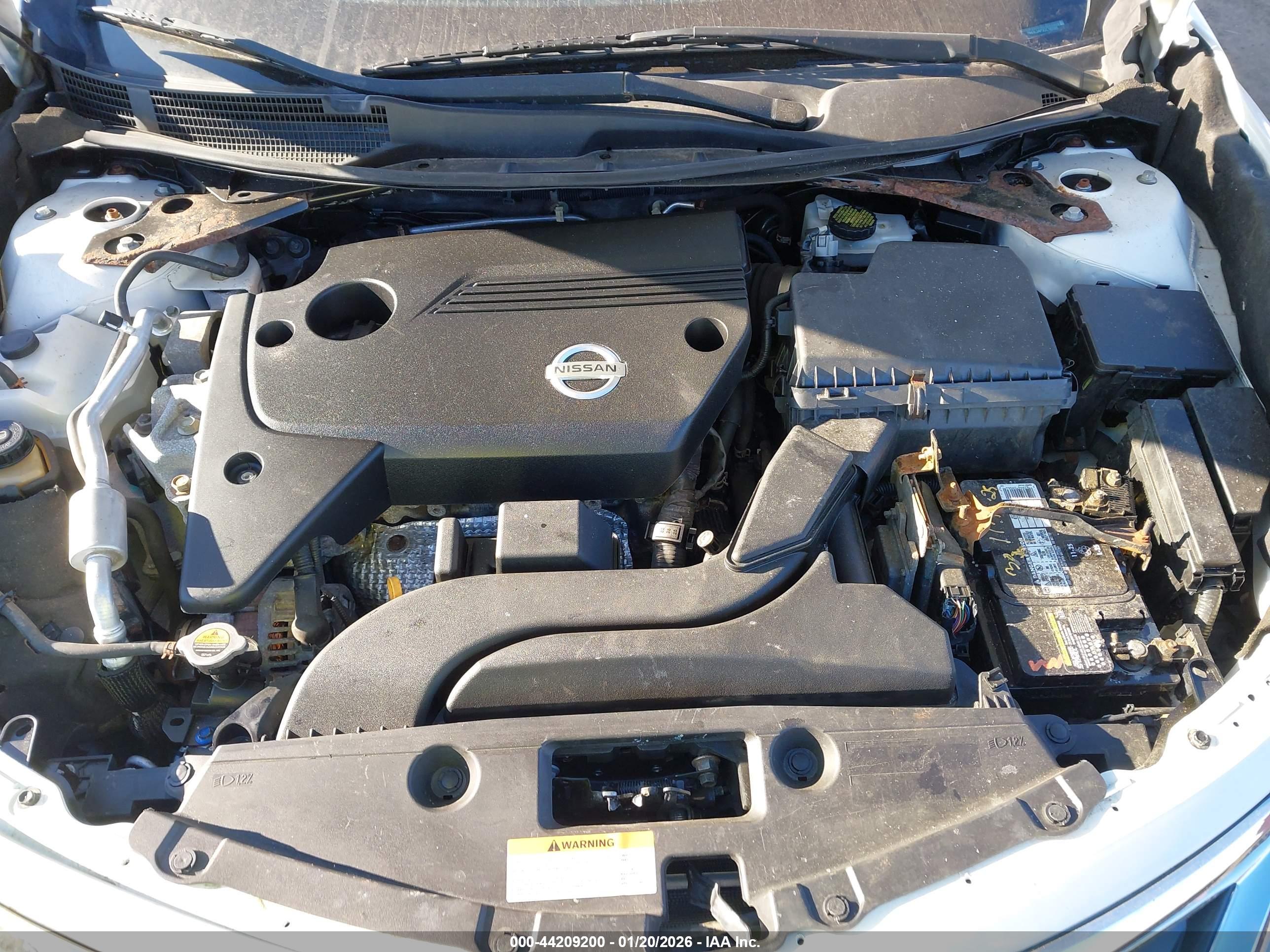 NISSAN ALTIMA image 10