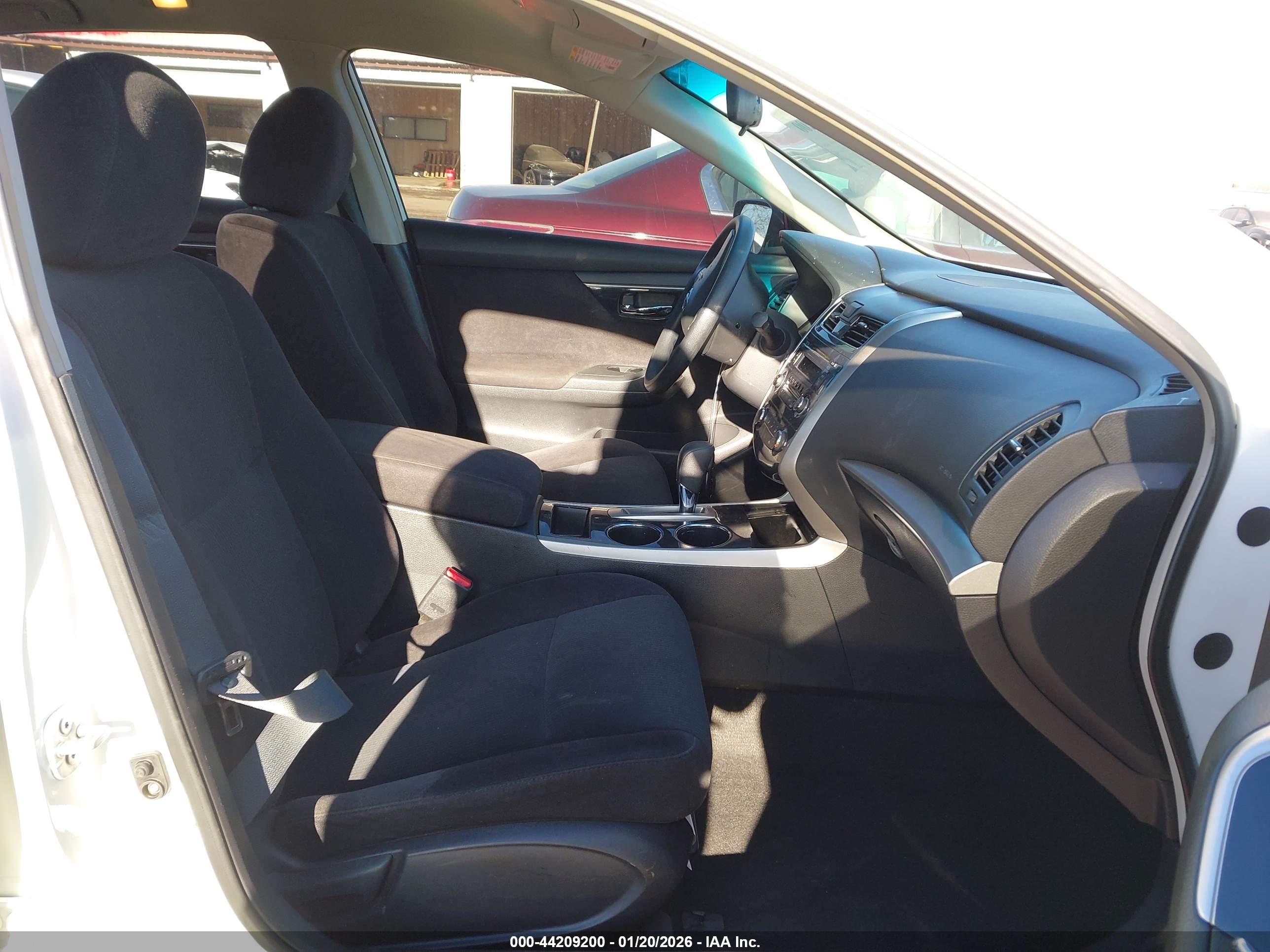 NISSAN ALTIMA image 5