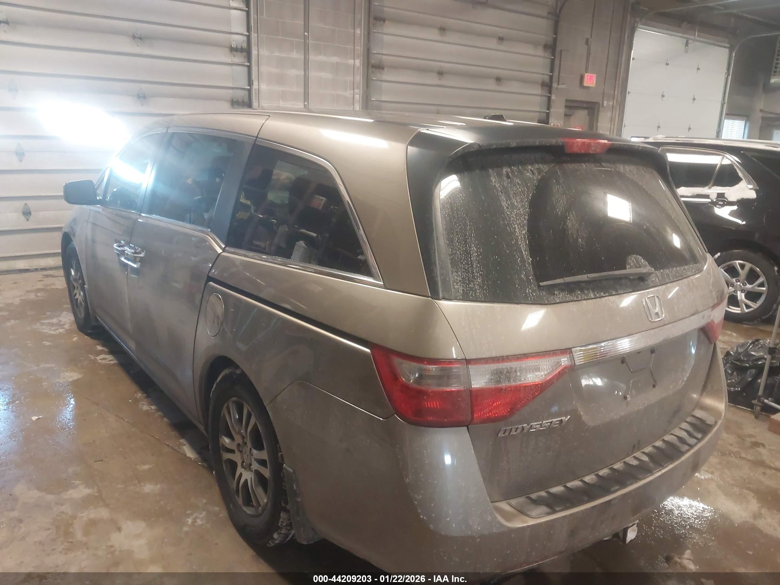 HONDA ODYSSEY image 3