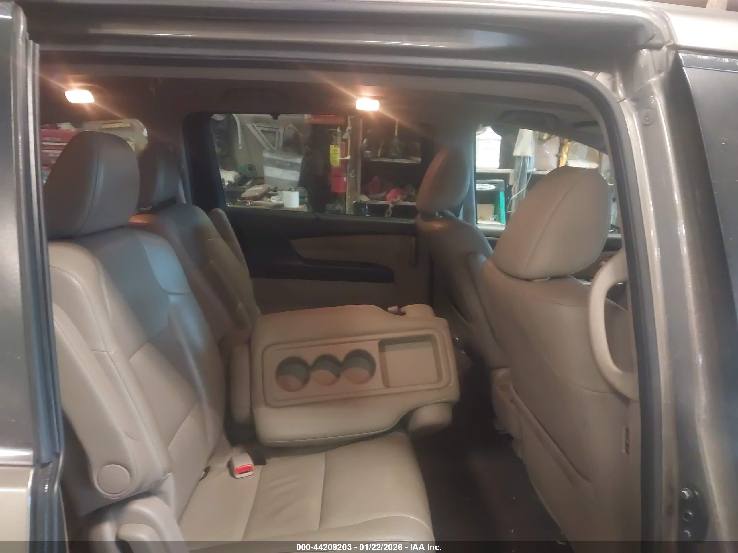HONDA ODYSSEY image 8