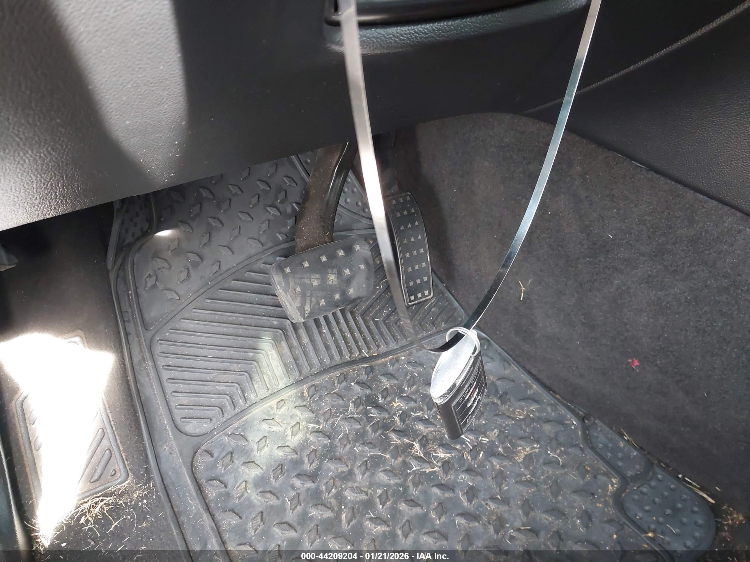 CADILLAC SRX image 11