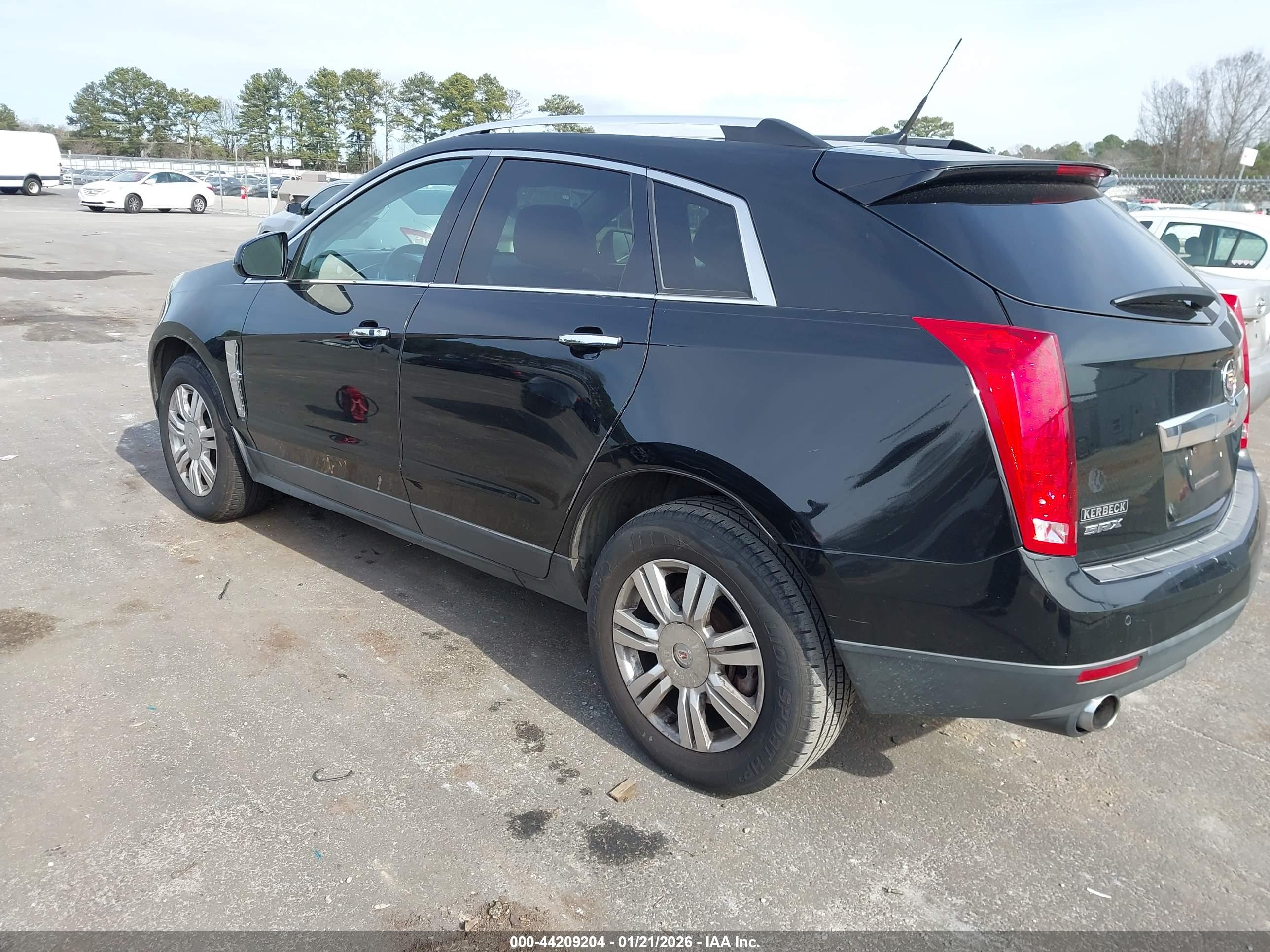 CADILLAC SRX image 3