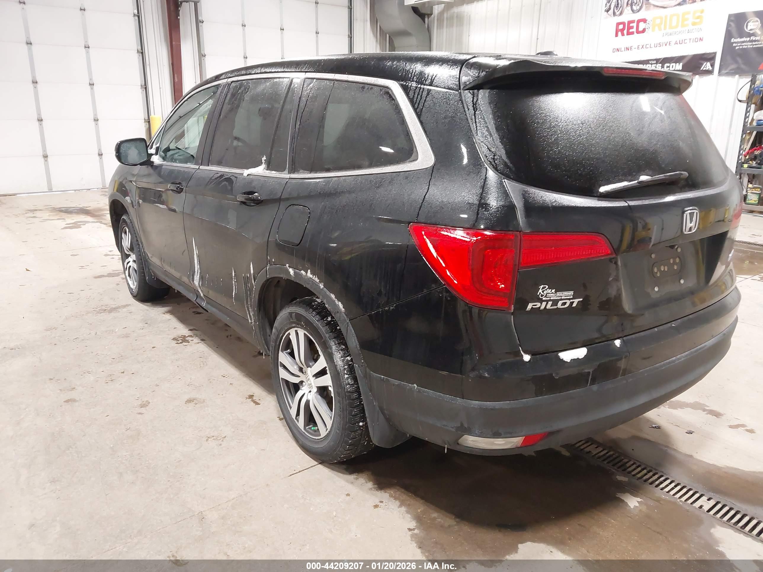 HONDA PILOT image 3