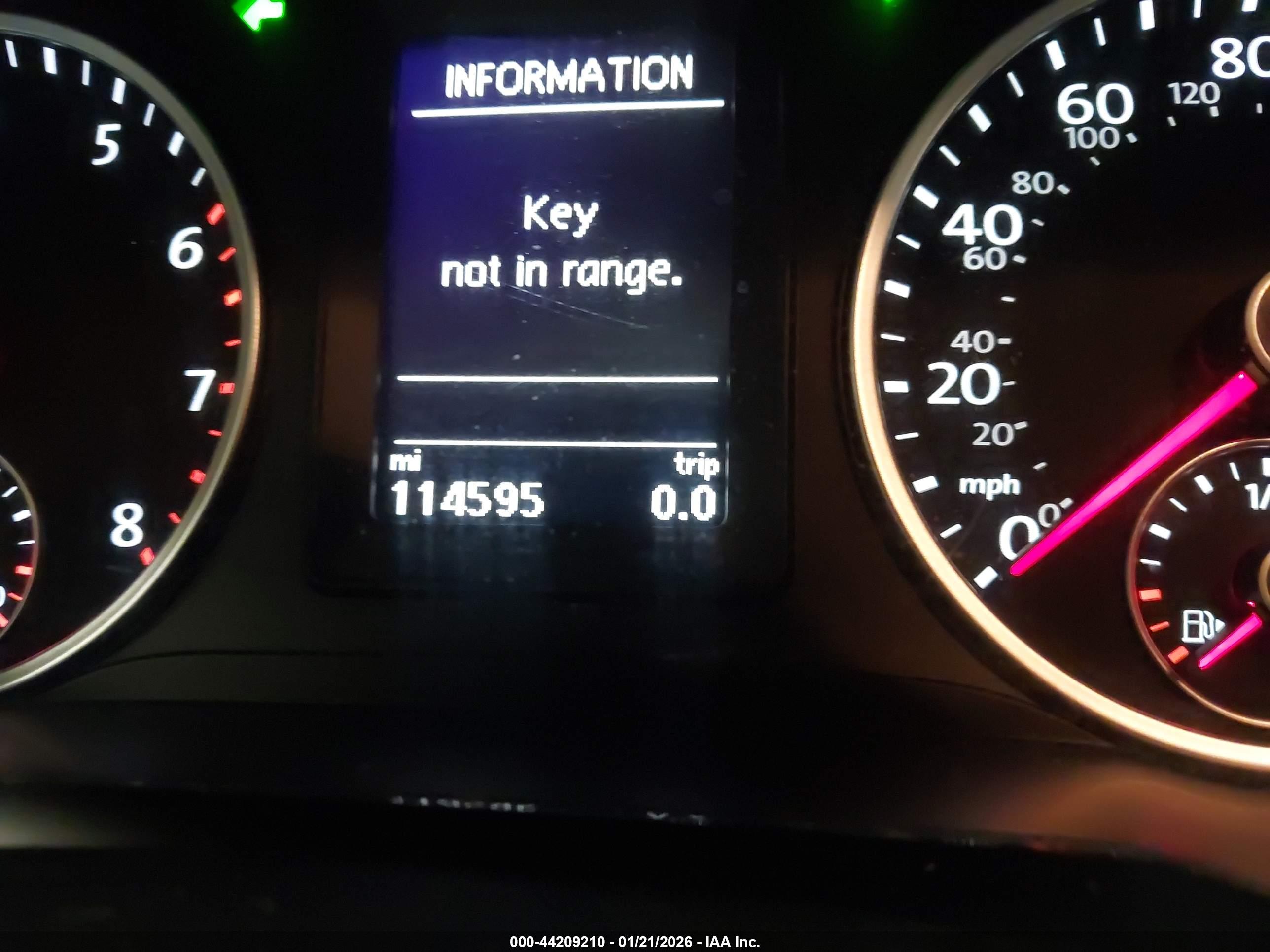 VOLKSWAGEN TIGUAN image 7