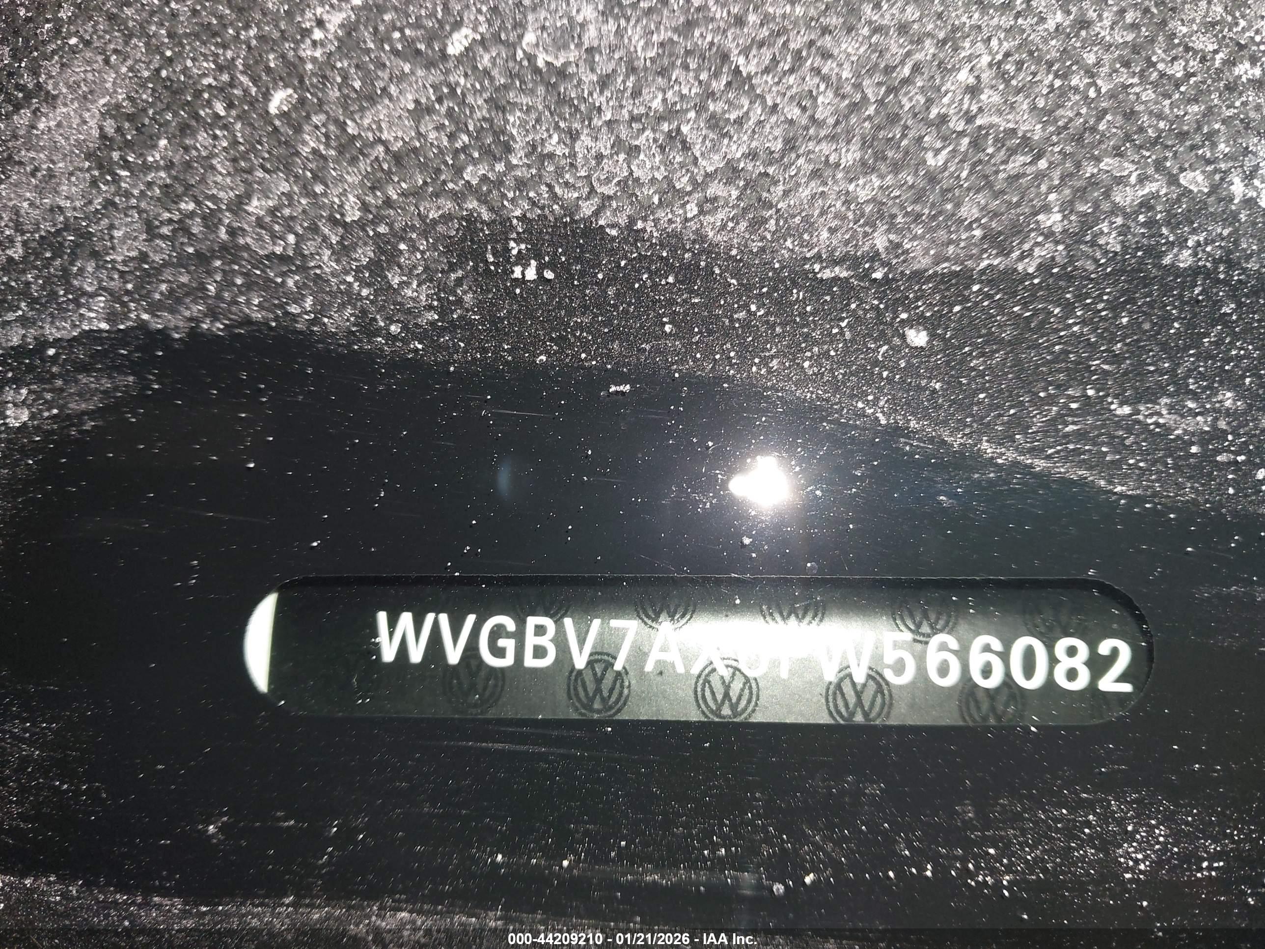 VOLKSWAGEN TIGUAN image 9