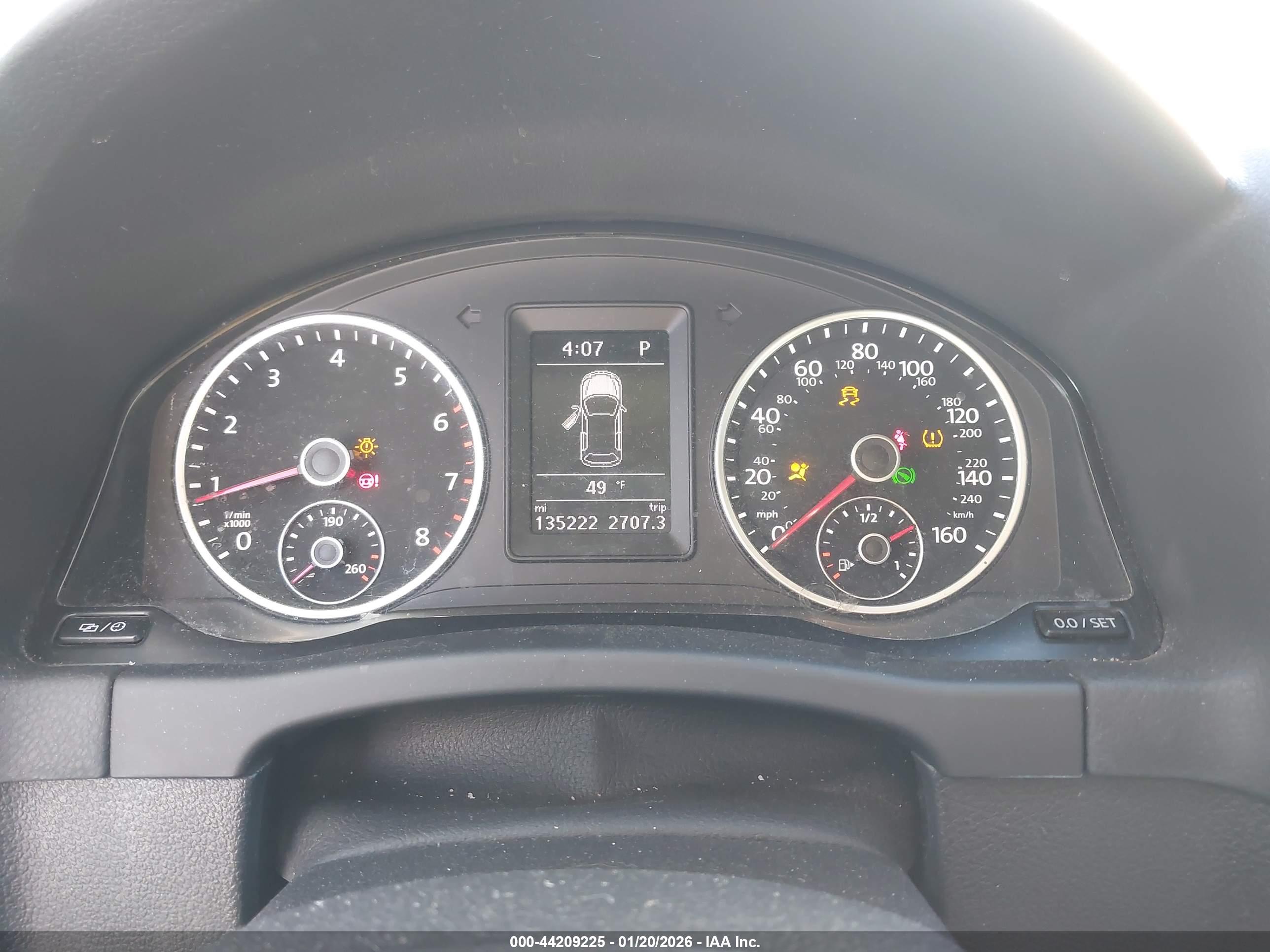 VOLKSWAGEN TIGUAN image 7