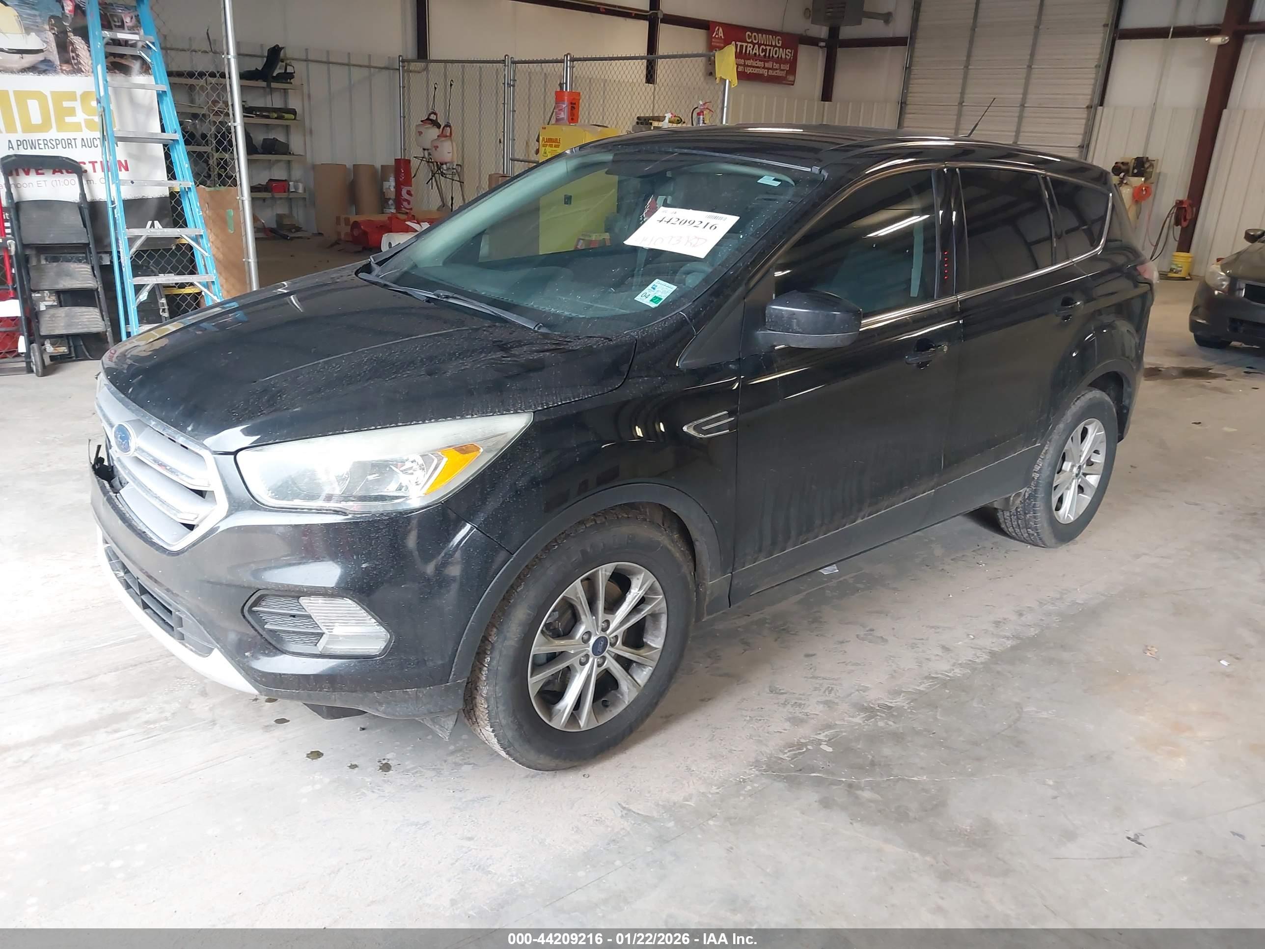 FORD ESCAPE image 2