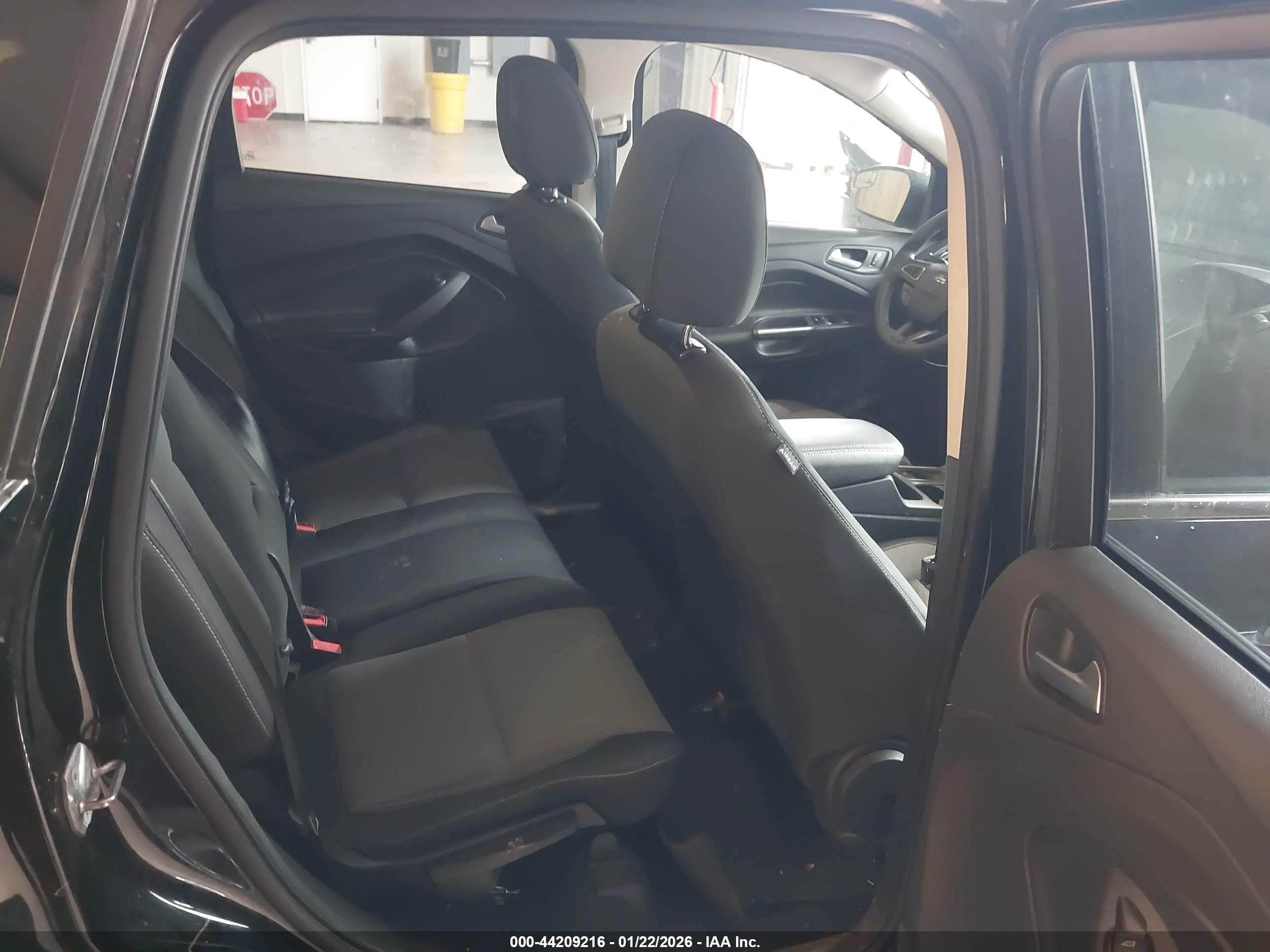 FORD ESCAPE image 8