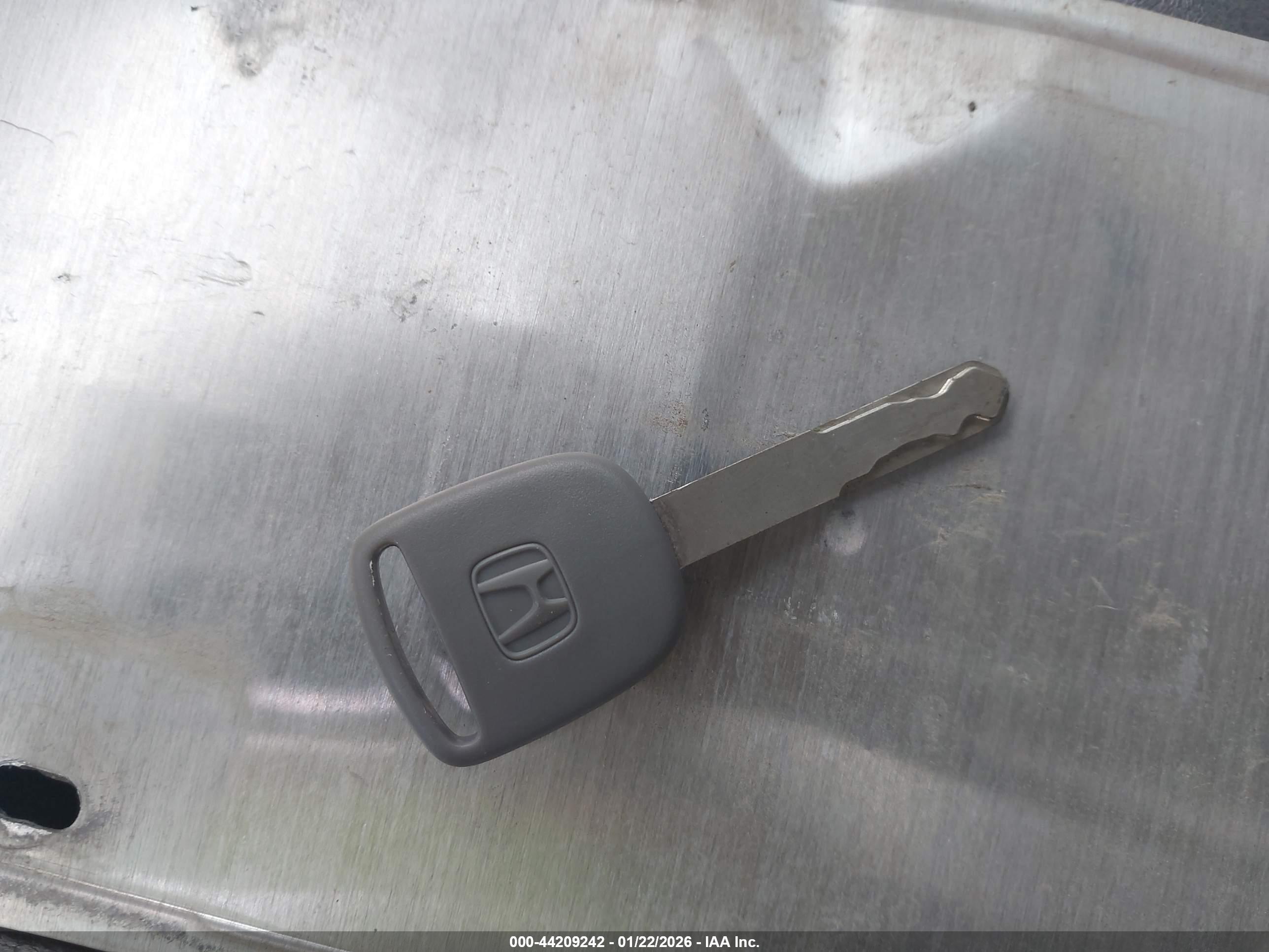 HONDA CR-V image 11