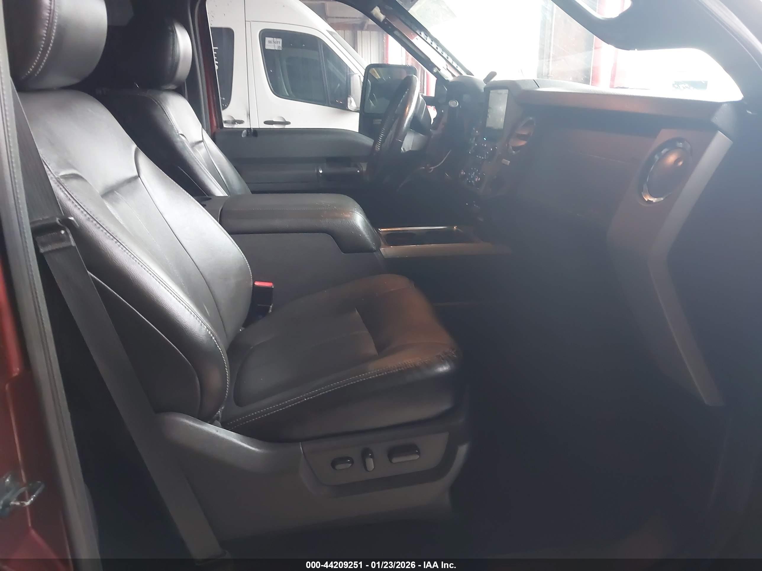 FORD F-350 image 8
