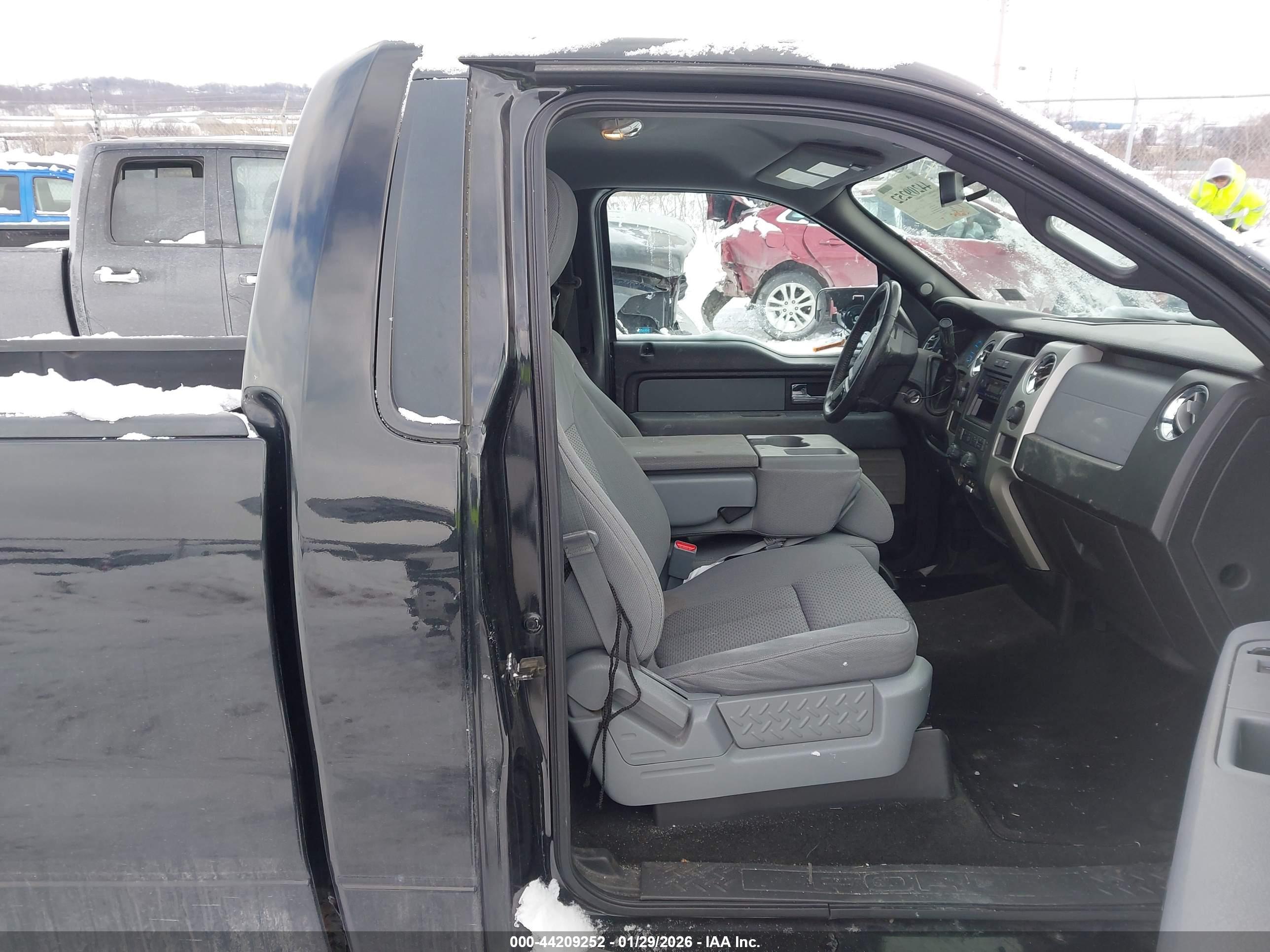 FORD F-150 image 5