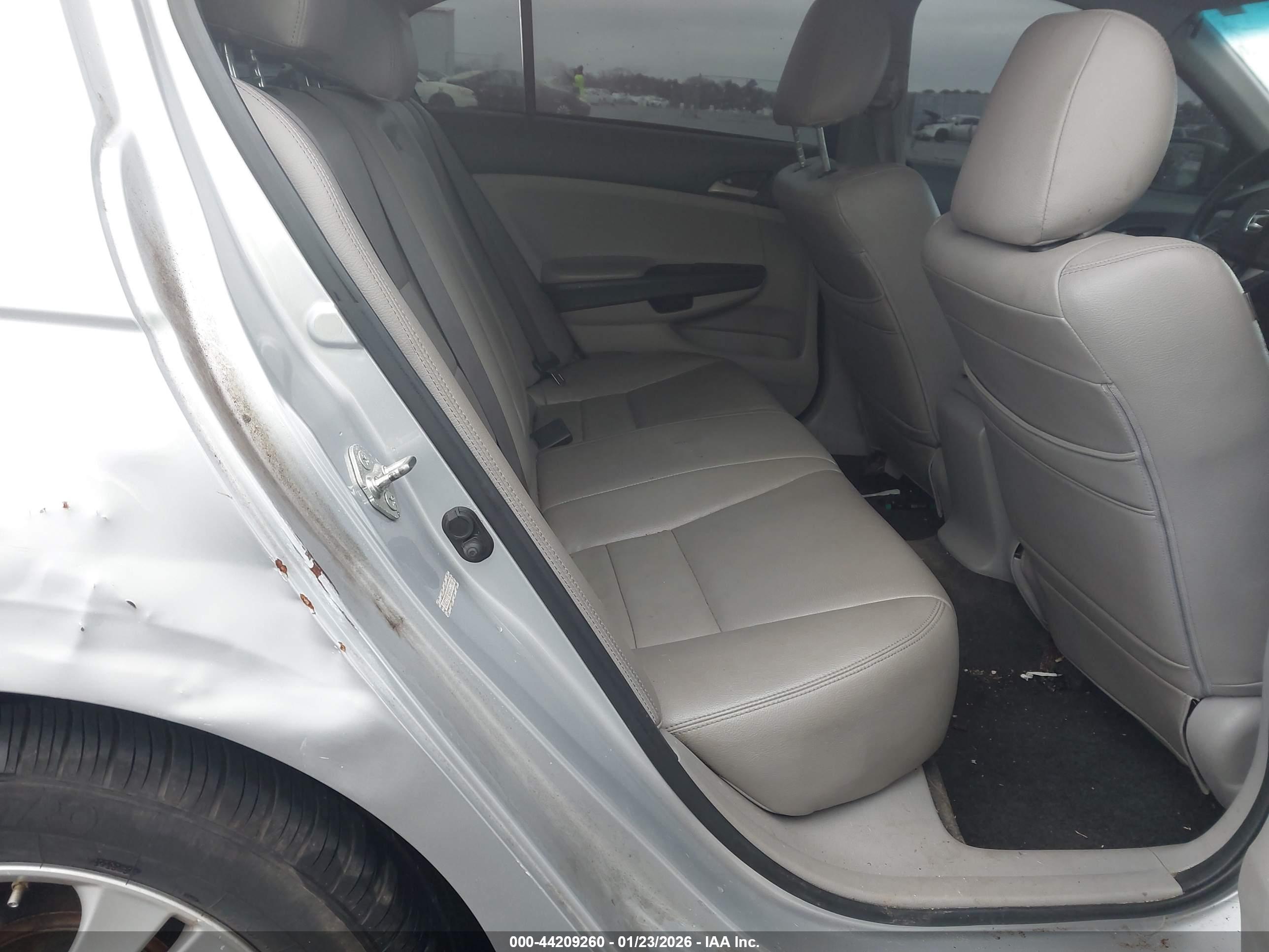 HONDA ACCORD image 8