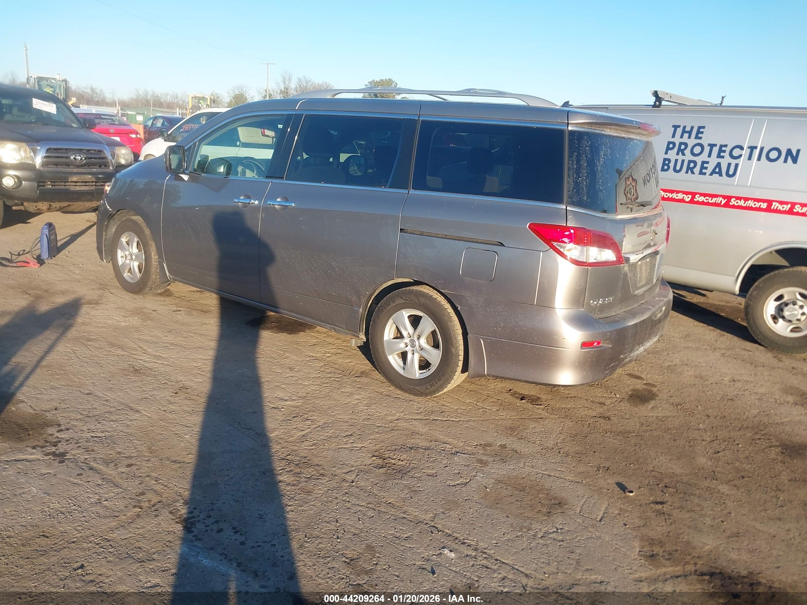 NISSAN QUEST image 3