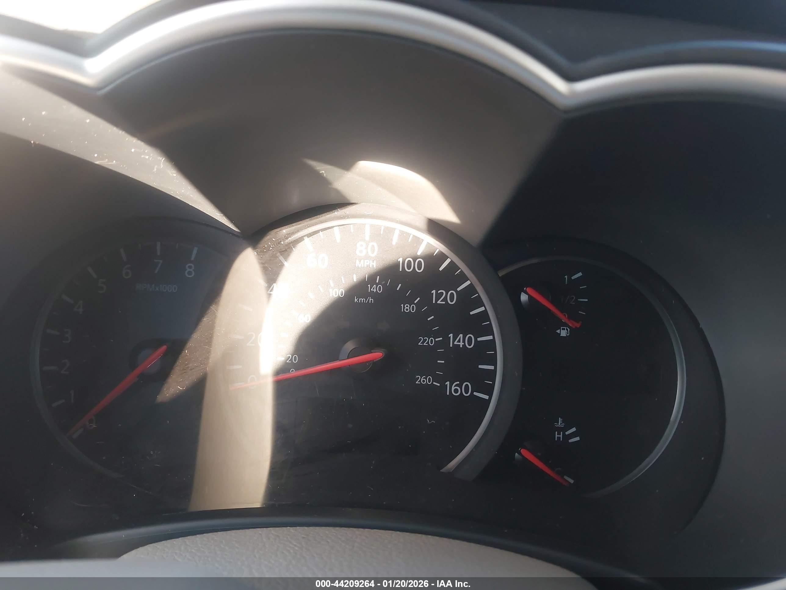 NISSAN QUEST image 7