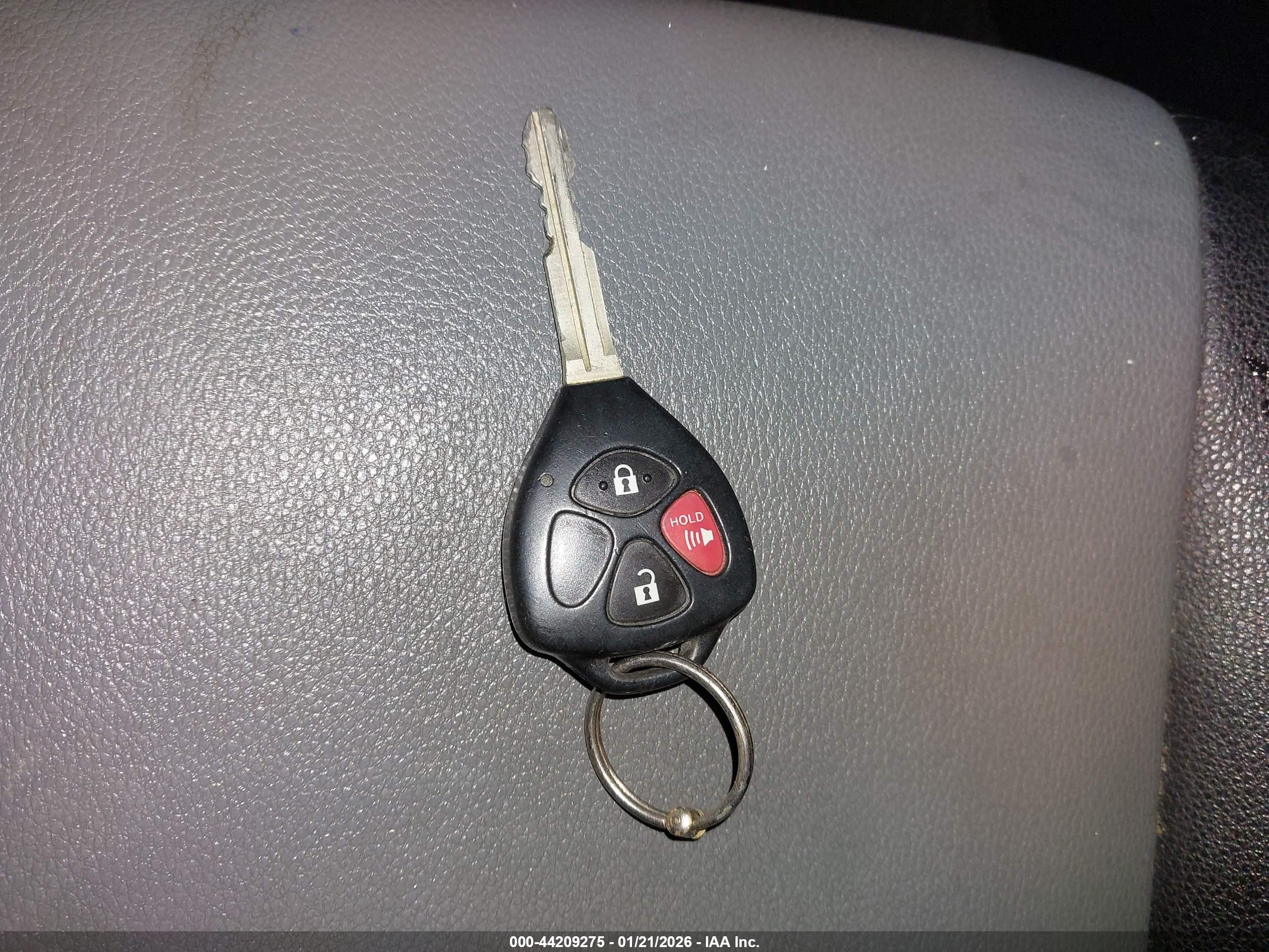 TOYOTA 4RUNNER image 11