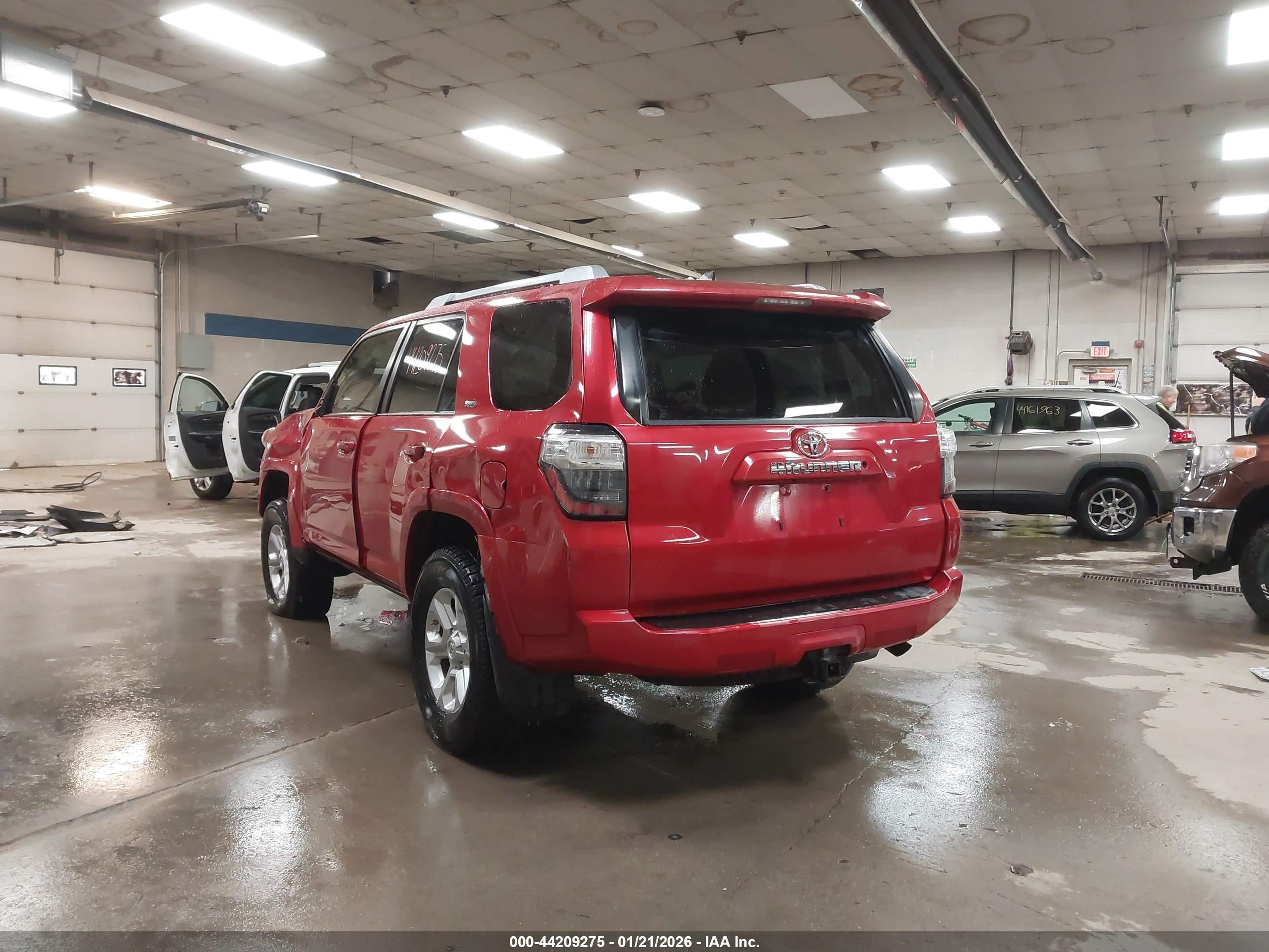 TOYOTA 4RUNNER image 3