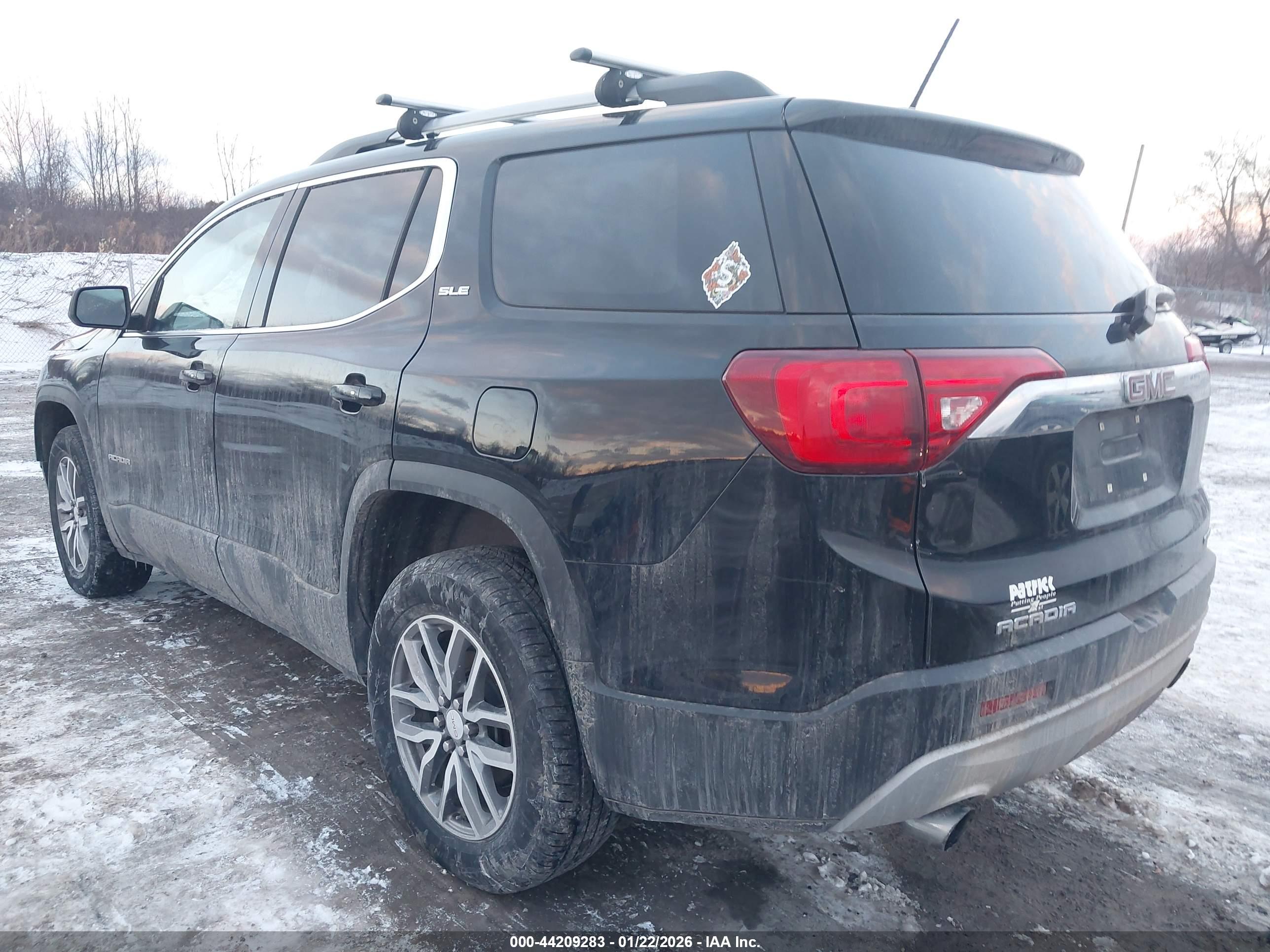 GMC ACADIA image 3