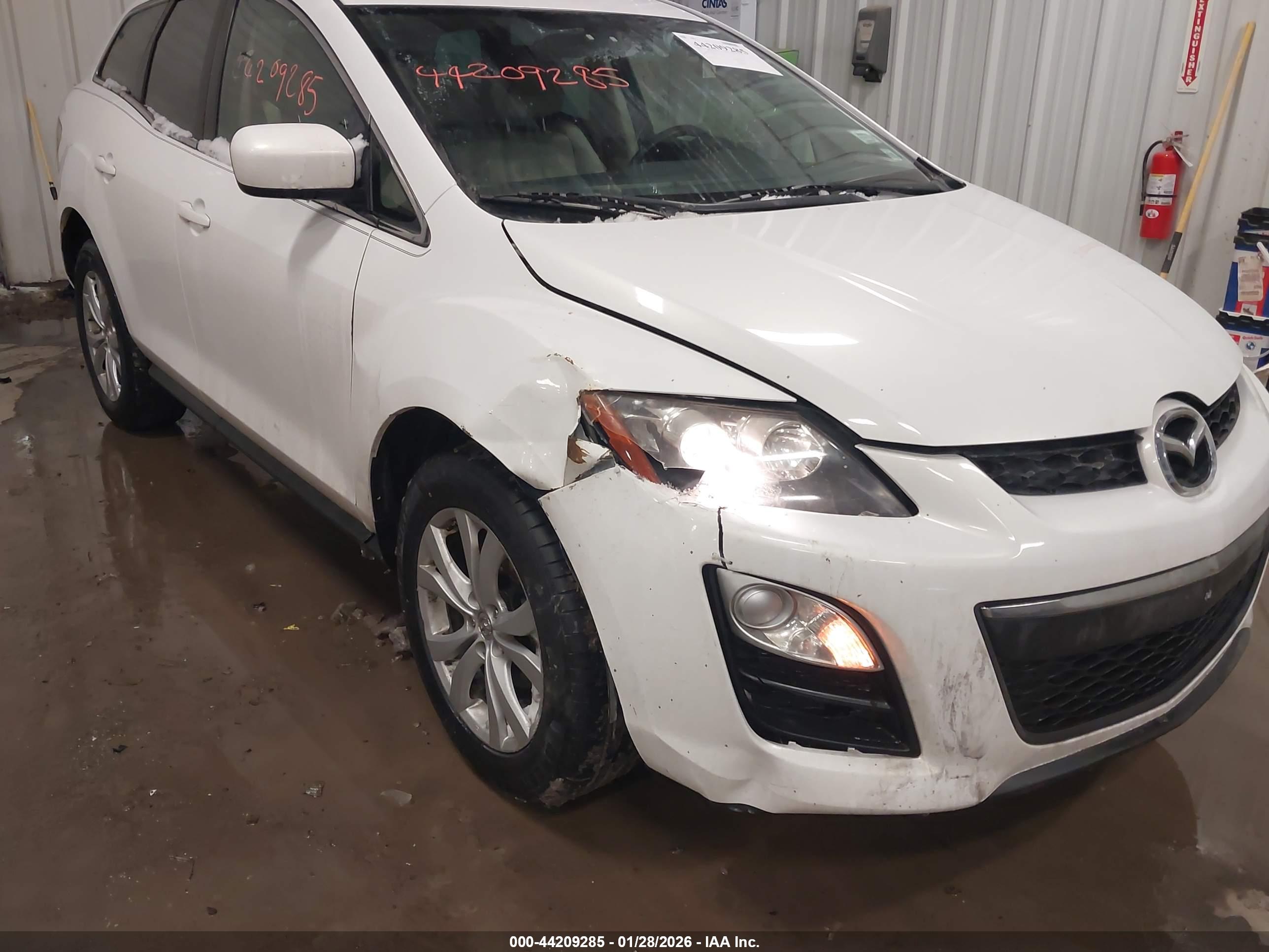 MAZDA CX-7 image 6