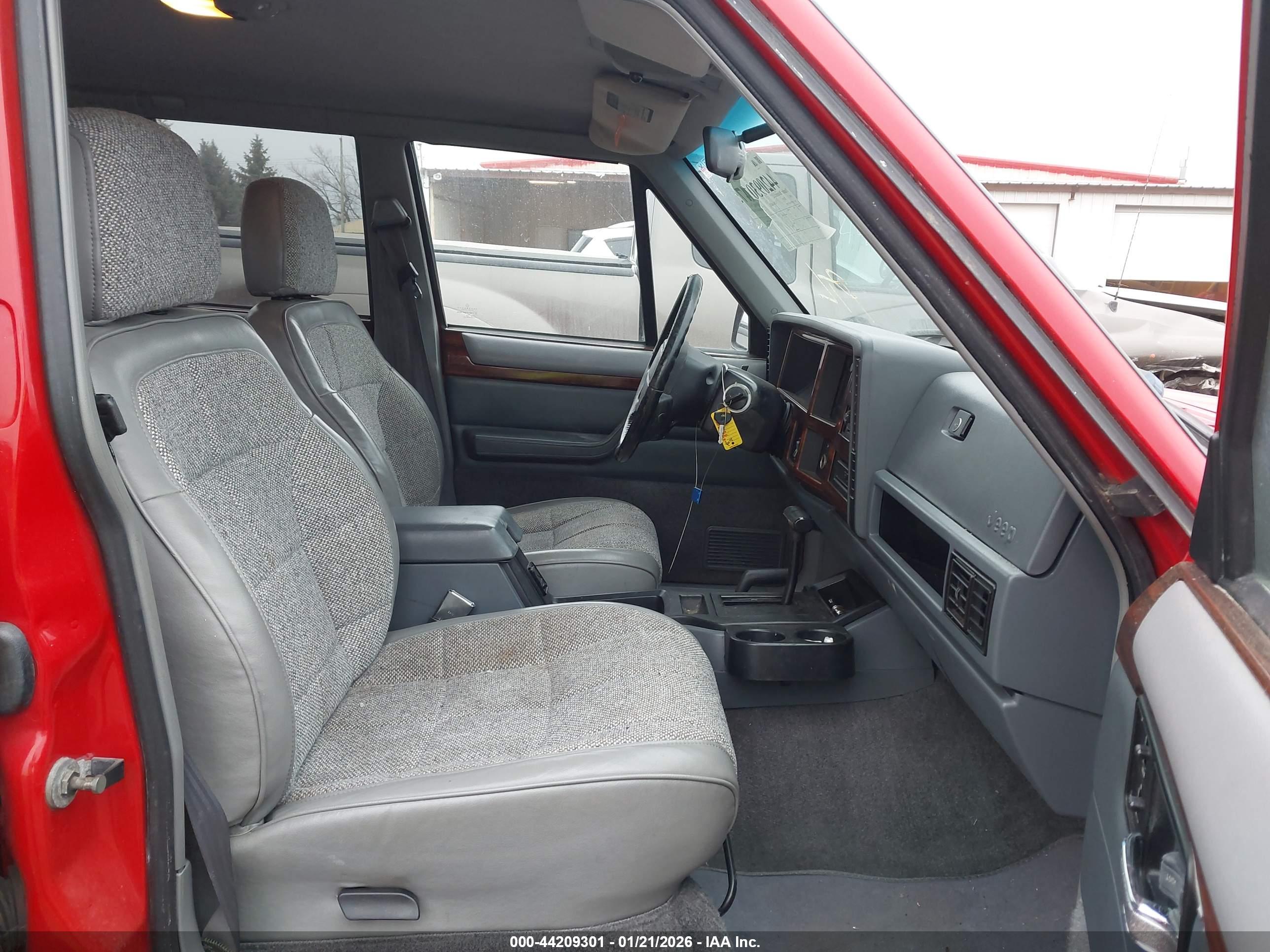 JEEP CHEROKEE image 5